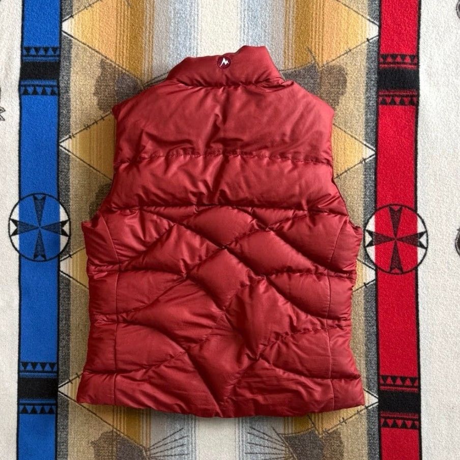 Marmot Women’s Marmot Puffer Vest Size Large Red Full Zip Sleeveless Outdoor 700 Down Vest Women Regular Fit Zip Size L / US 10 / IT 46 - 2 Thumbnail