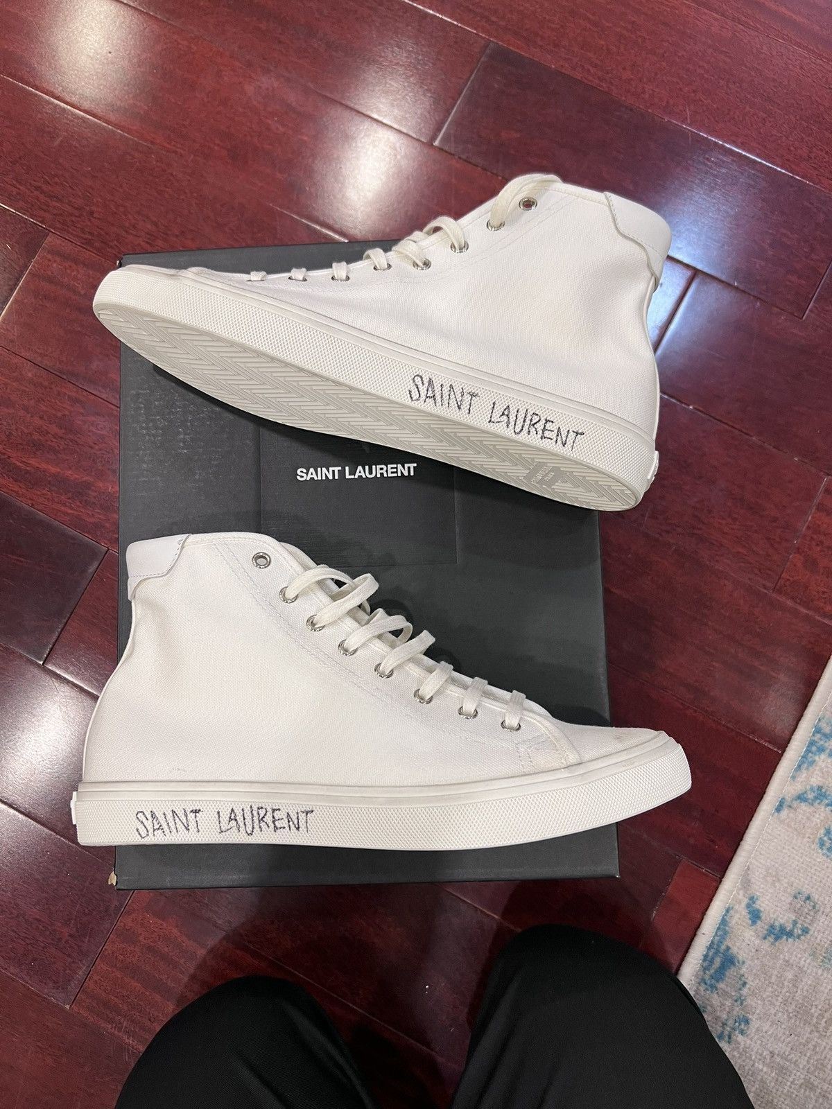 Saint Laurent Malibu Sneakers