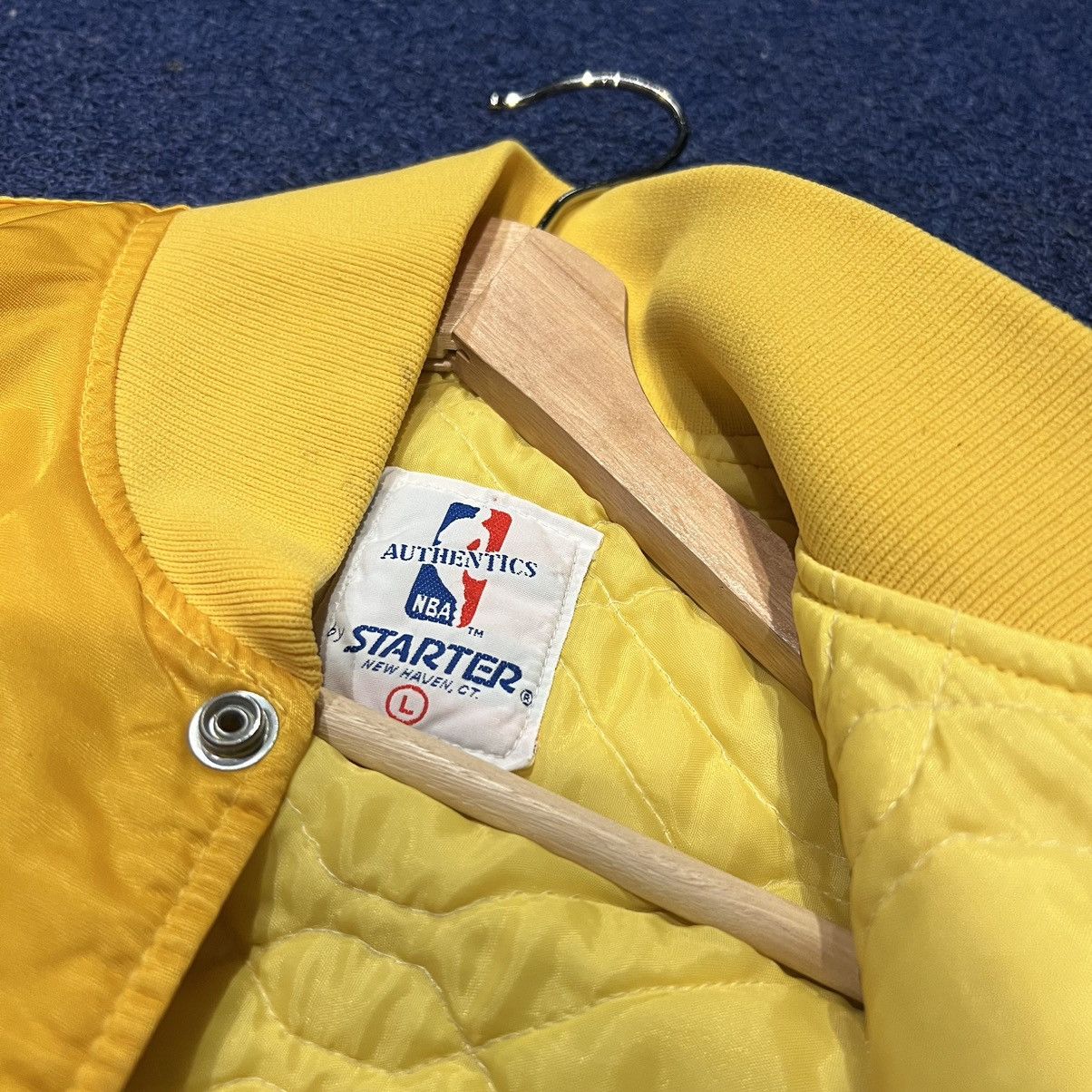 Starter Los Angeles lakers starter satin jacket 1980s Size US L / EU 52-54 / 3 - 6 Thumbnail