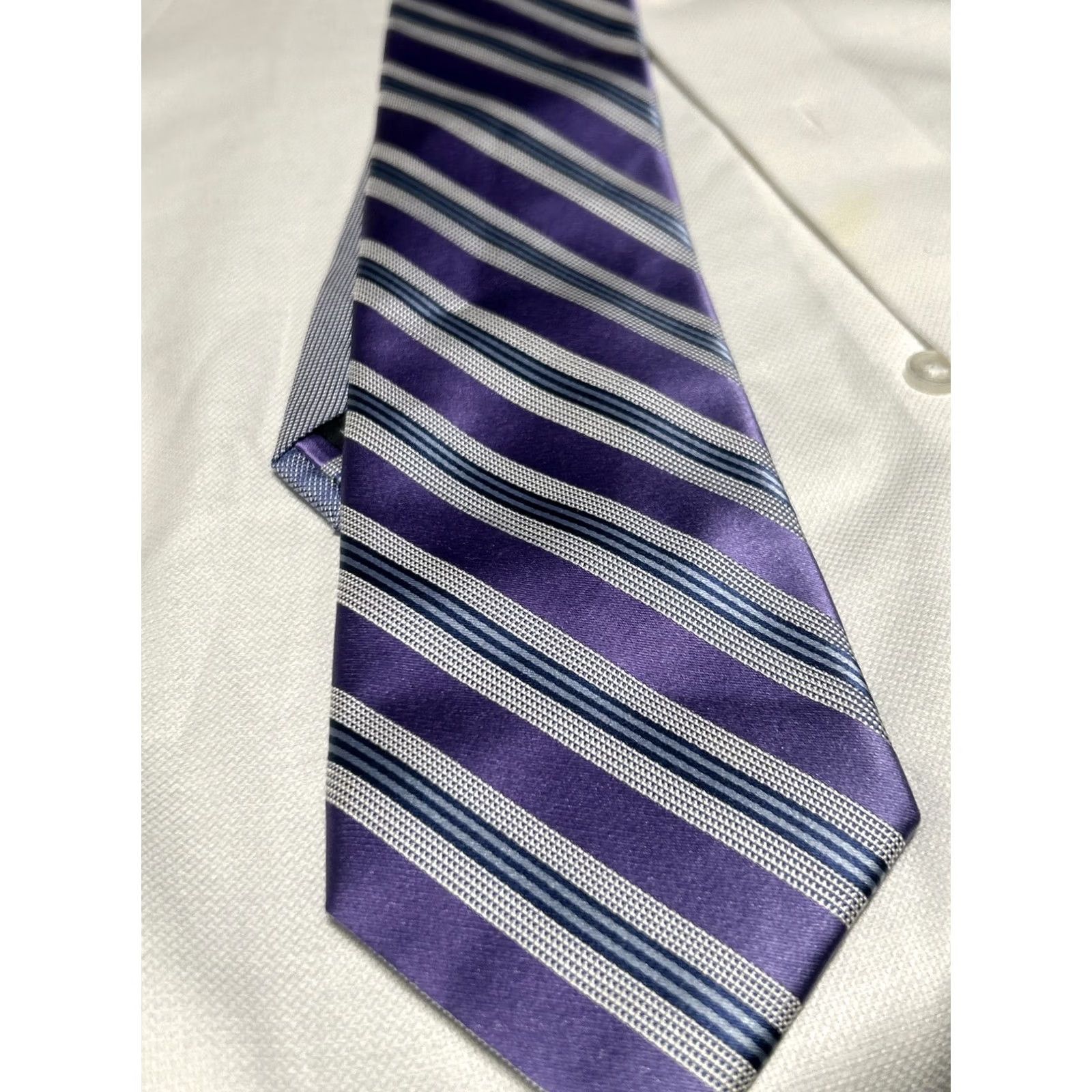 Saks Fifth Avenue Saks Fifth Avenue Silk Tie Purple Tones Striped Textured Pattern Size ONE SIZE - 3 Thumbnail