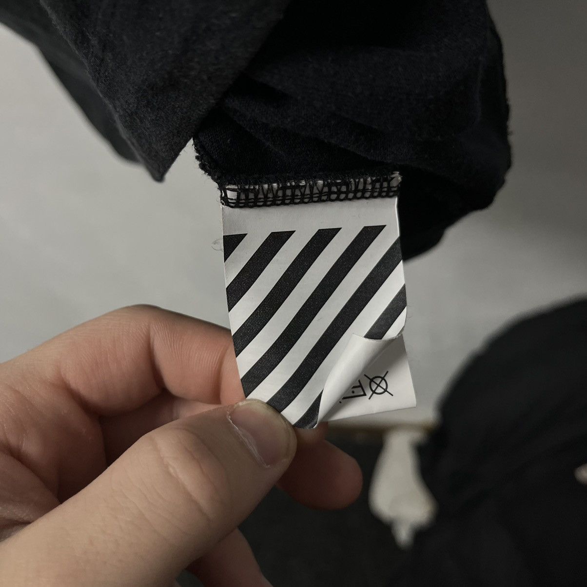 Off-White Off-White big logo t-shirt Size M Size US M / EU 48-50 / 2 - 10 Thumbnail
