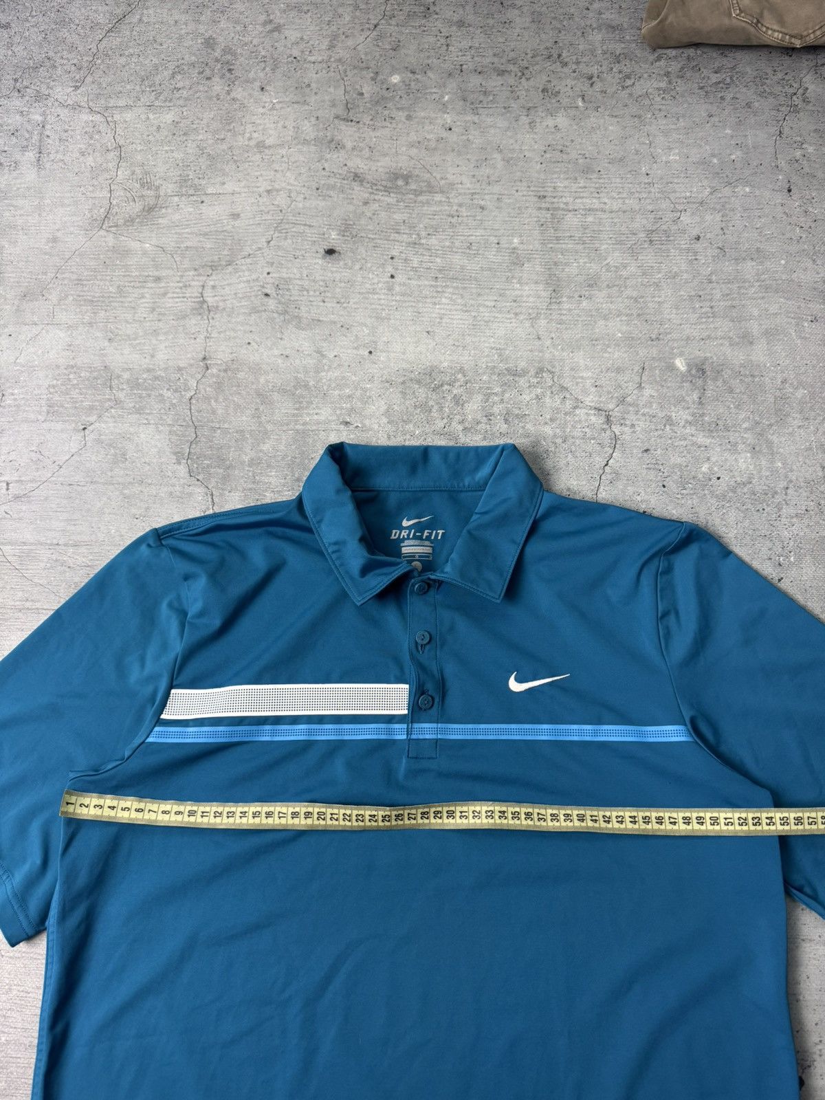 Nike Vintage Nike Court Tennis Polo T-Shirt RF Agasi Size US L / EU 52-54 / 3 - 6 Thumbnail