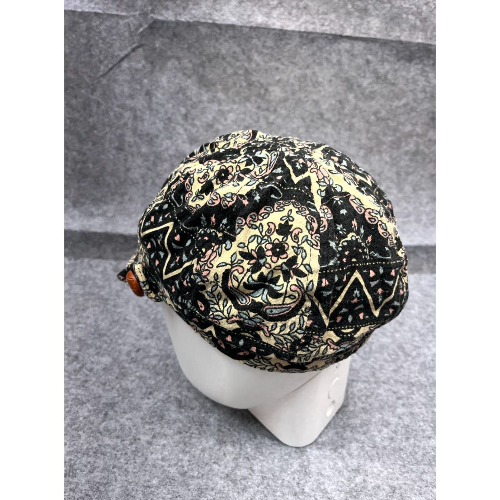Vintage VINTAGE Basiquenti Army Hat Cap Fitted Womens One Size Black Floral Cotton Short Bill Size 42" / US 20 - 5 Thumbnail