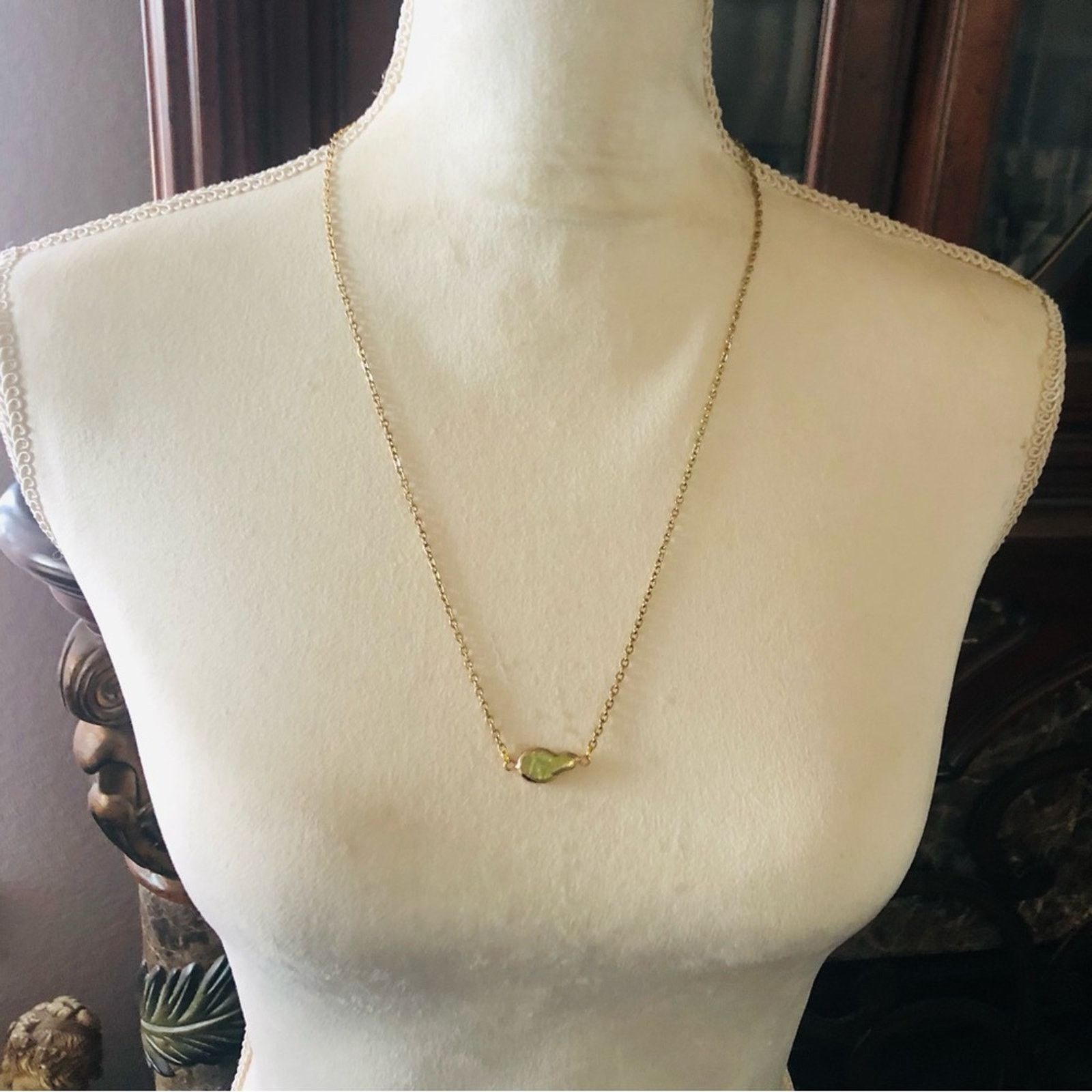 Handmade Handcrafted gold frame mother of pearl necklace Size ONE SIZE - 6 Thumbnail