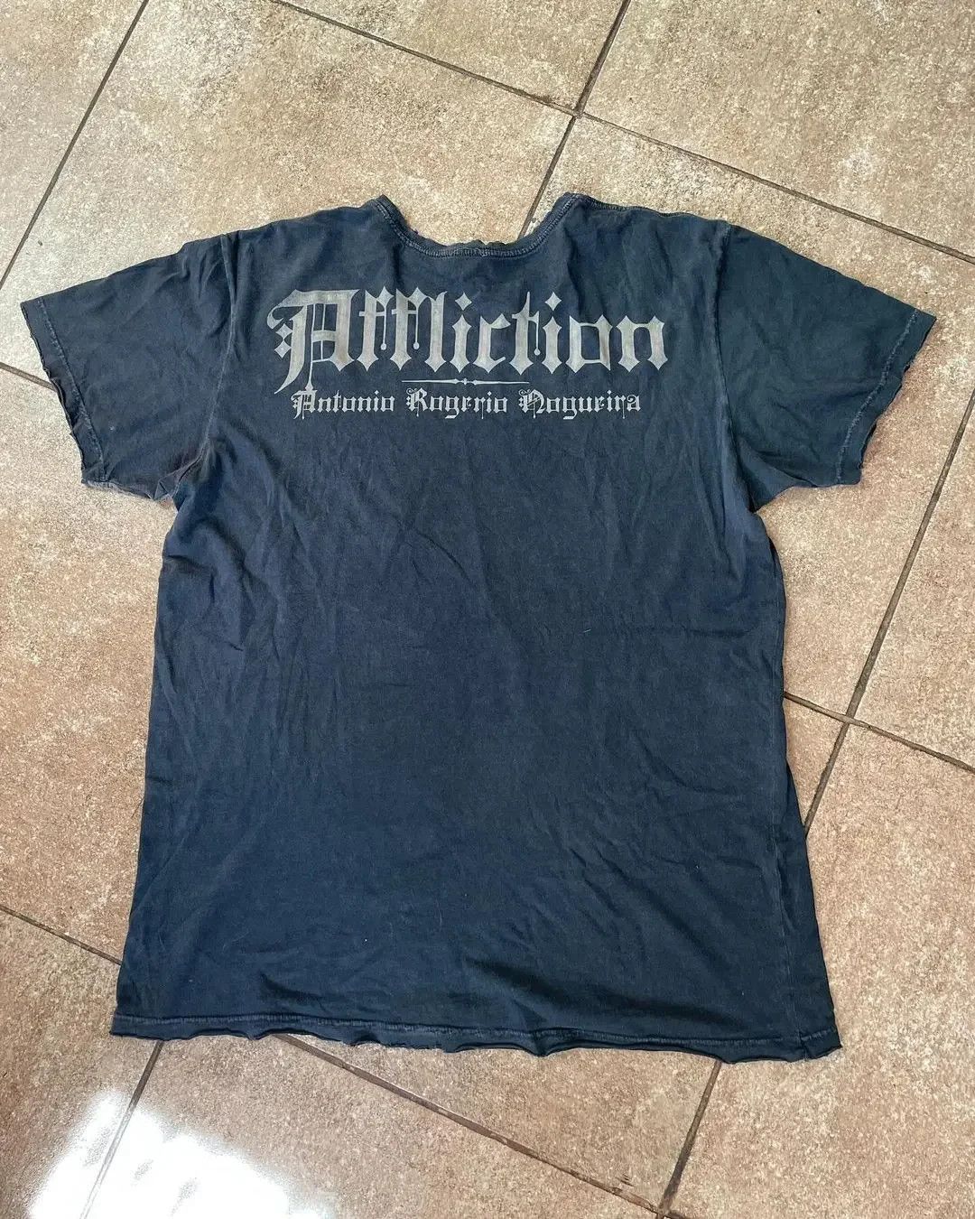 Vintage American Skull TShirt Size US XL / EU 56 / 4 - 2 Thumbnail