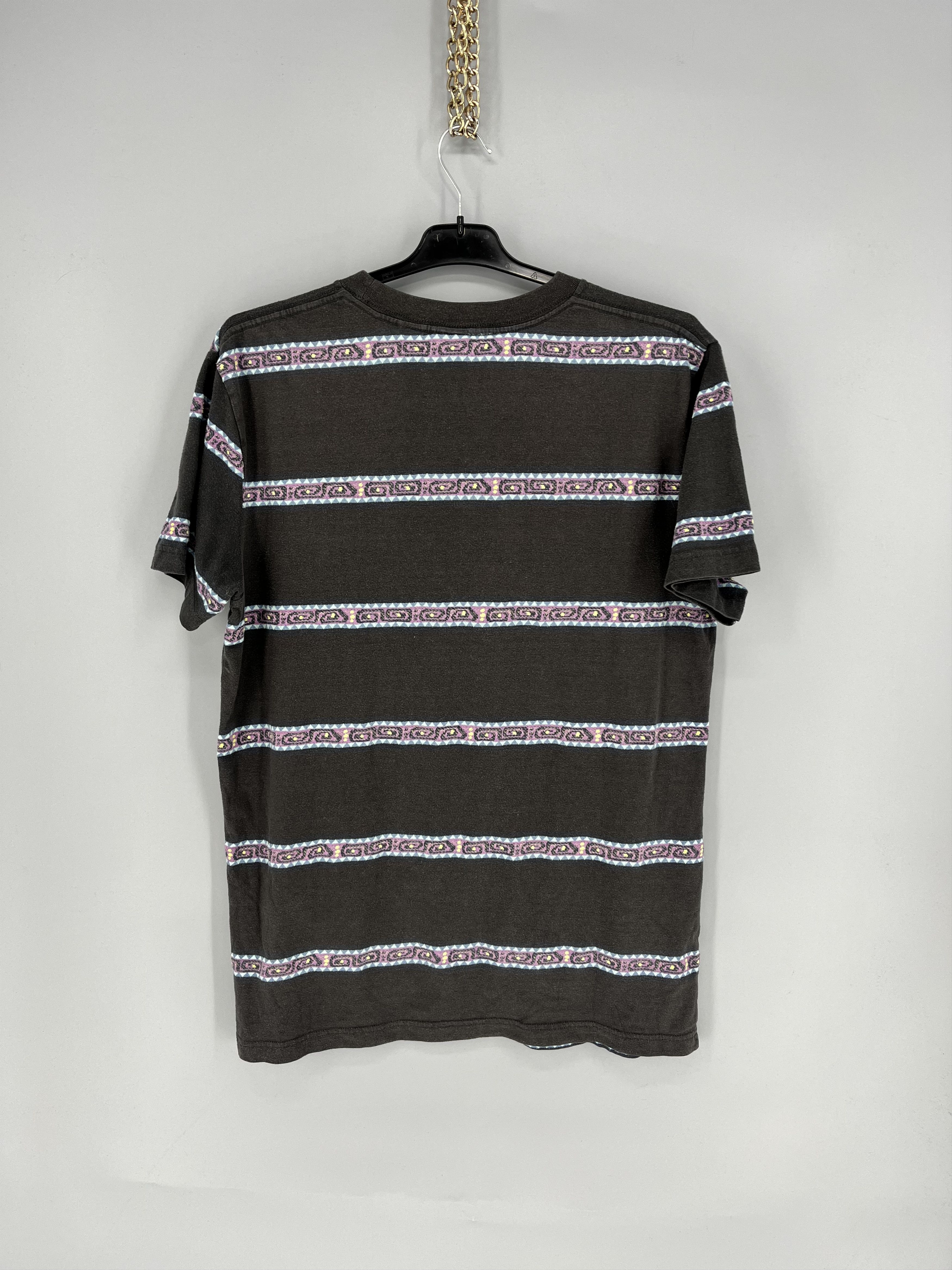 Quiksilver Vintage Quiksilver monogram T-Shirt Size M White Surf Skate Size US M / EU 48-50 / 2 - 10 Thumbnail