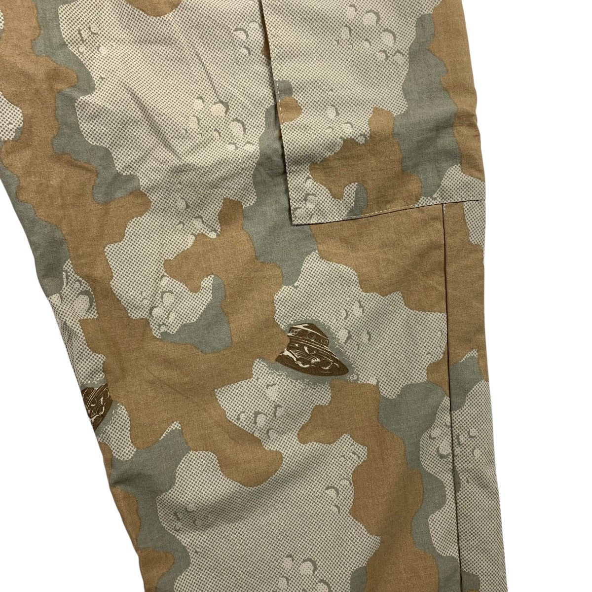 GU × Japanese Brand × Undercover GU X UNDERCOVER Camo full print cargo pants Size US 32 / EU 48 - 12 Thumbnail