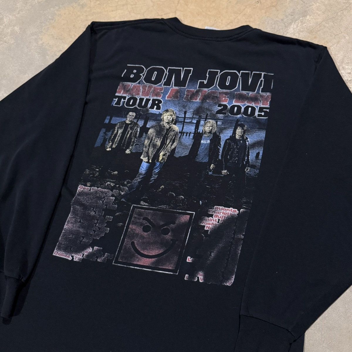 Vintage 2005 Bon Jovi Faded Have A Nice Day Tour Rap Style Tee ERD Size US L / EU 52-54 / 3 - 7 Thumbnail