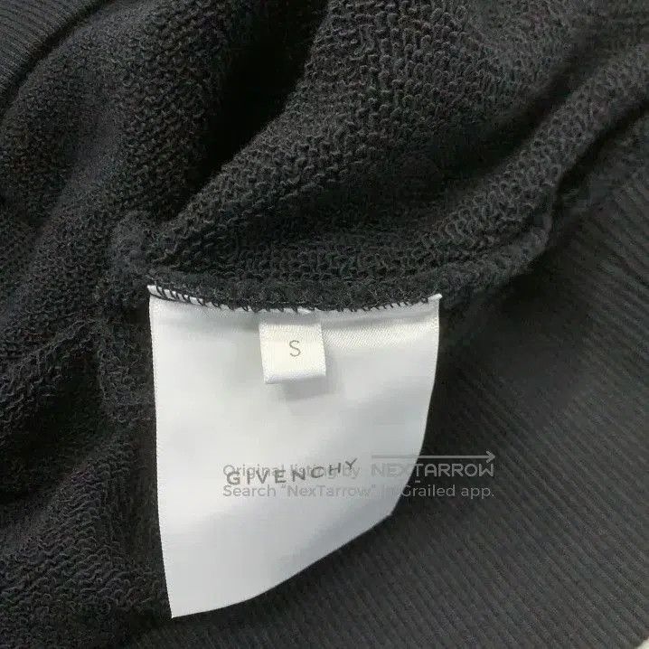 Givenchy Givenchy SS22 Logo Print Long-Sleeve Hoodie. Size US S / EU 44-46 / 1 - 4 Thumbnail