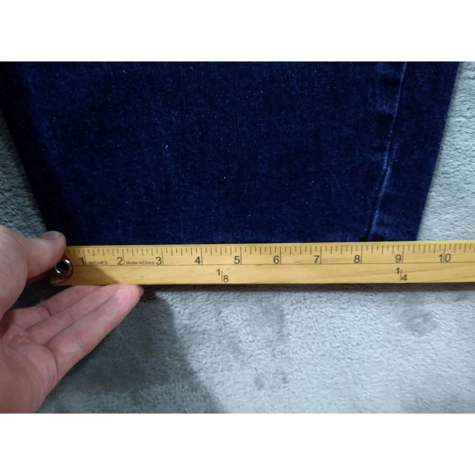 Levi's Levis 550 Jeans Mens 48x29 Blue Denim Relaxed Fit Tapered Leg Dark Wash Jeans Mens 48 Blue Denim Dark Wash Levi's 550 Relaxed Fit Tapered Jeans Size US 32 / EU 48 - 6 Thumbnail