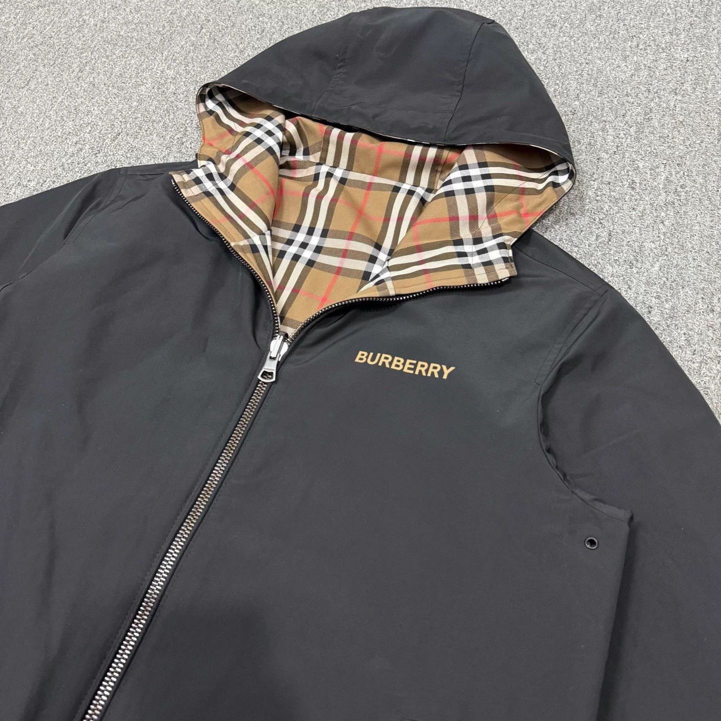 Burberry Burberry New Black Check 2-sided Nylon Jacket M 99 New Size US M / EU 48-50 / 2 - 3 Thumbnail