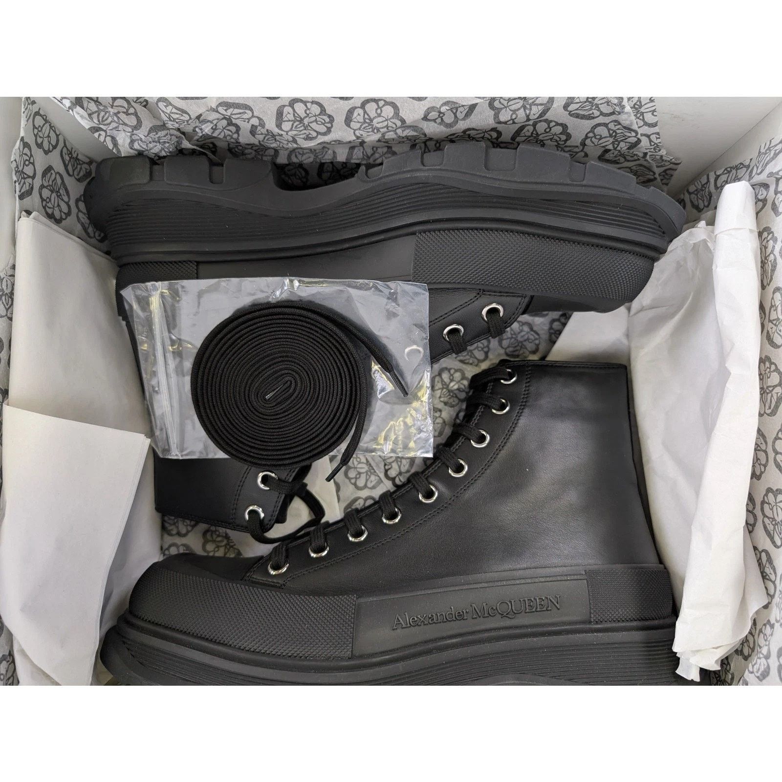 Alexander McQueen o1rshd1 Pelle S.Gomma Boots in Black/Silver Size US 13 / EU 46 - 16 Thumbnail