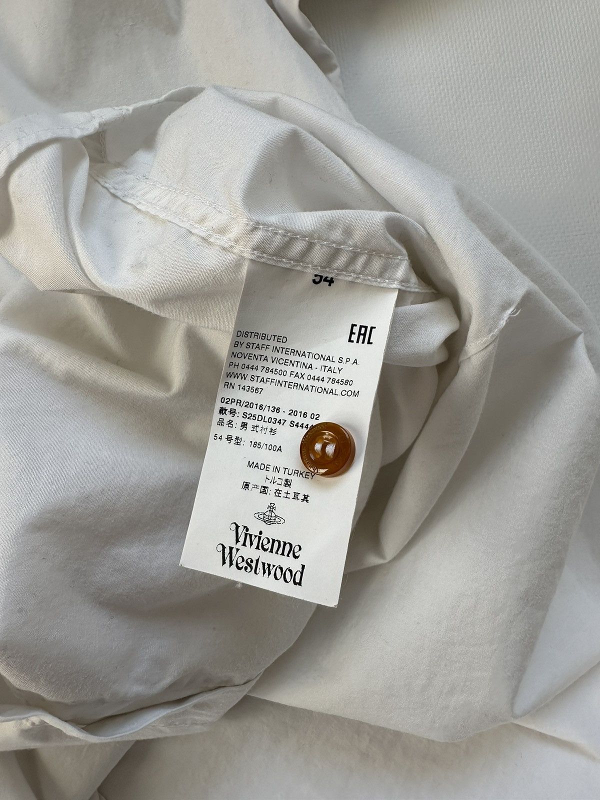 Vivienne Westwood Vintage Vivienne Westwood White Classic Buttons Shirt Size US L / EU 52-54 / 3 - 9 Thumbnail