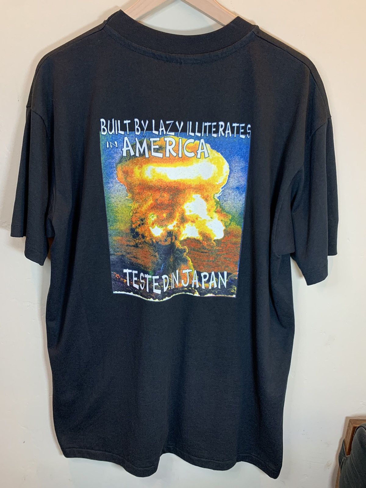 Vintage *RARE* Vintage 80’s Built By America Tested In Japan T-Shirt Size US XL / EU 56 / 4 - 1 Thumbnail