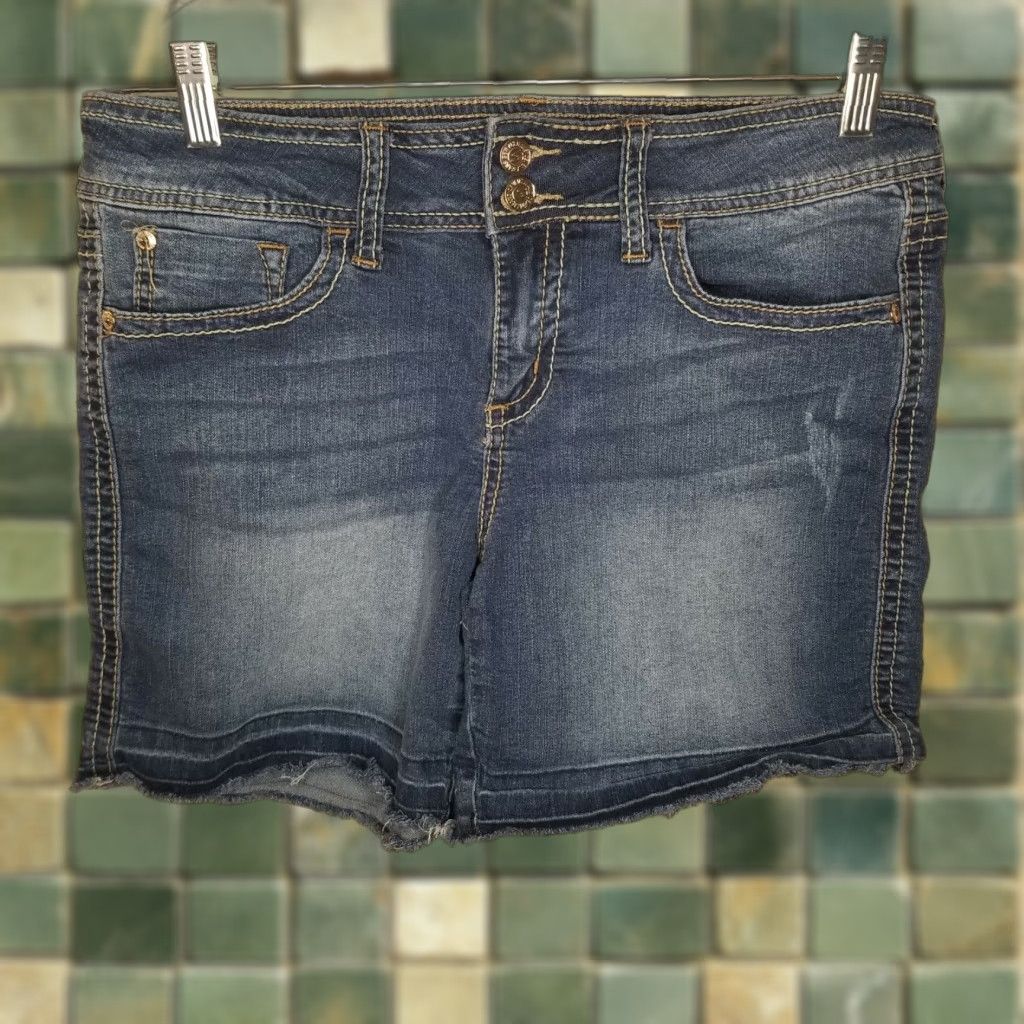 Vintage VINTAGE? Seven7 WOMENS Cut-Off Distressed Jean Shorts Size 8 Blue - Womens Jeans Shorts 8 Size 30" / US 8 / IT 44 - 1 Thumbnail