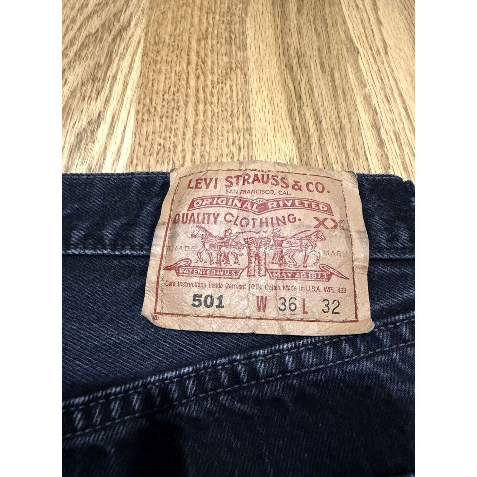 Levi's VINTAGE Levi’s 501 Jeans Men’s 36x32 Denim Button Fly Black USA 80s 90s Classic Regular Straight Size US 36 / EU 52 - 4 Thumbnail