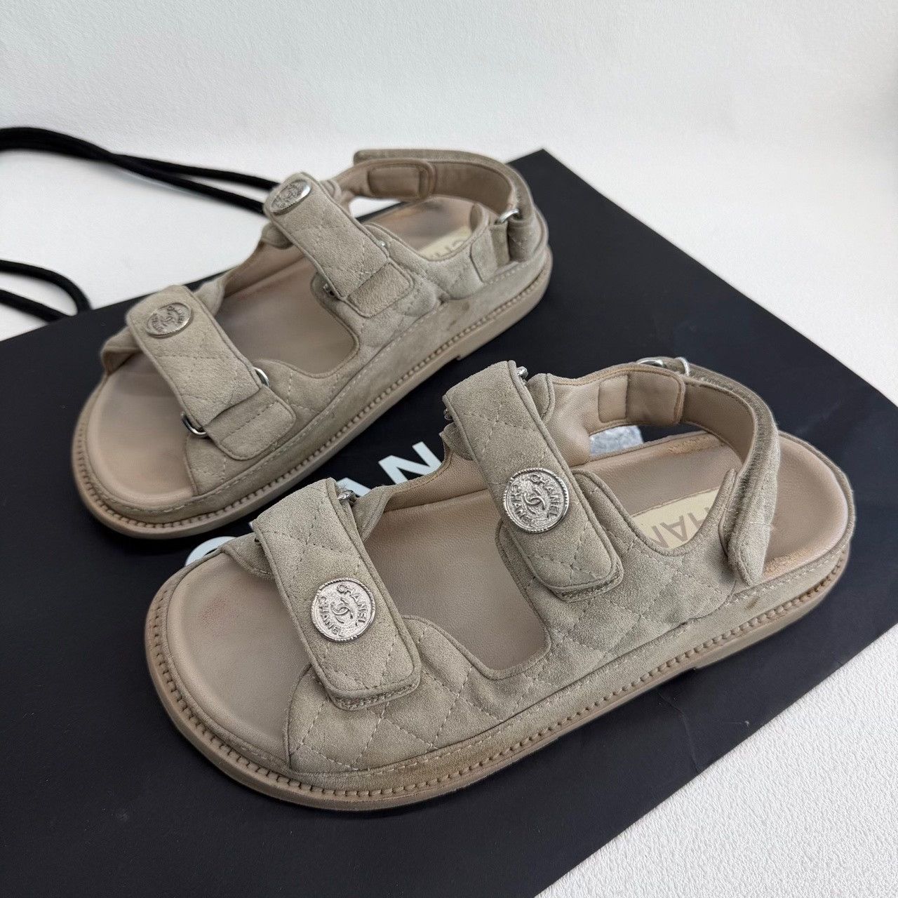 Chanel Chanel Retro Beige Sandals us_6 Women Size US 6 / IT 36 - 1 Thumbnail