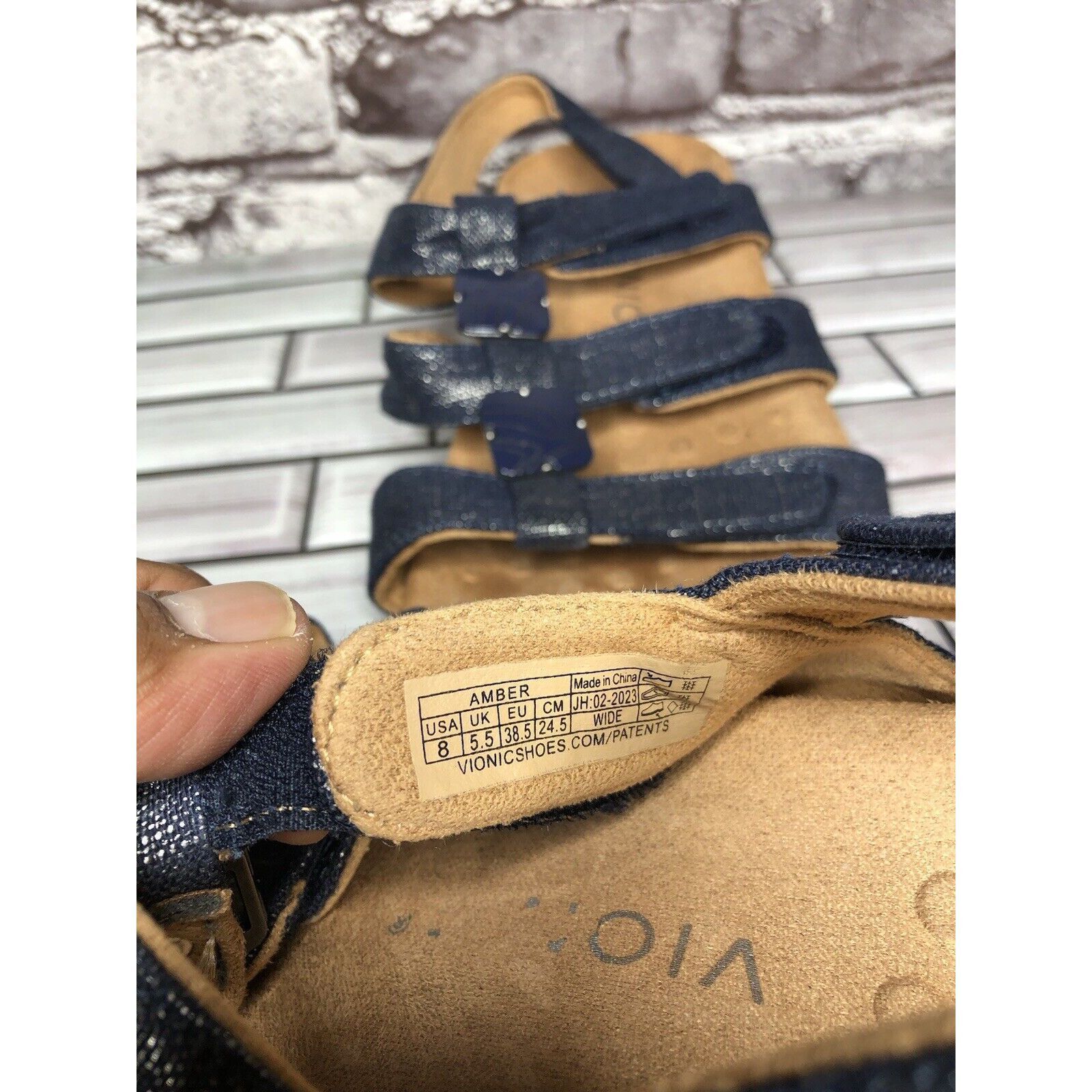 Other Vionic Amber Blue Denim Adjustable Strap Casual Sandals Wome Size US 8 / IT 38 - 8 Thumbnail