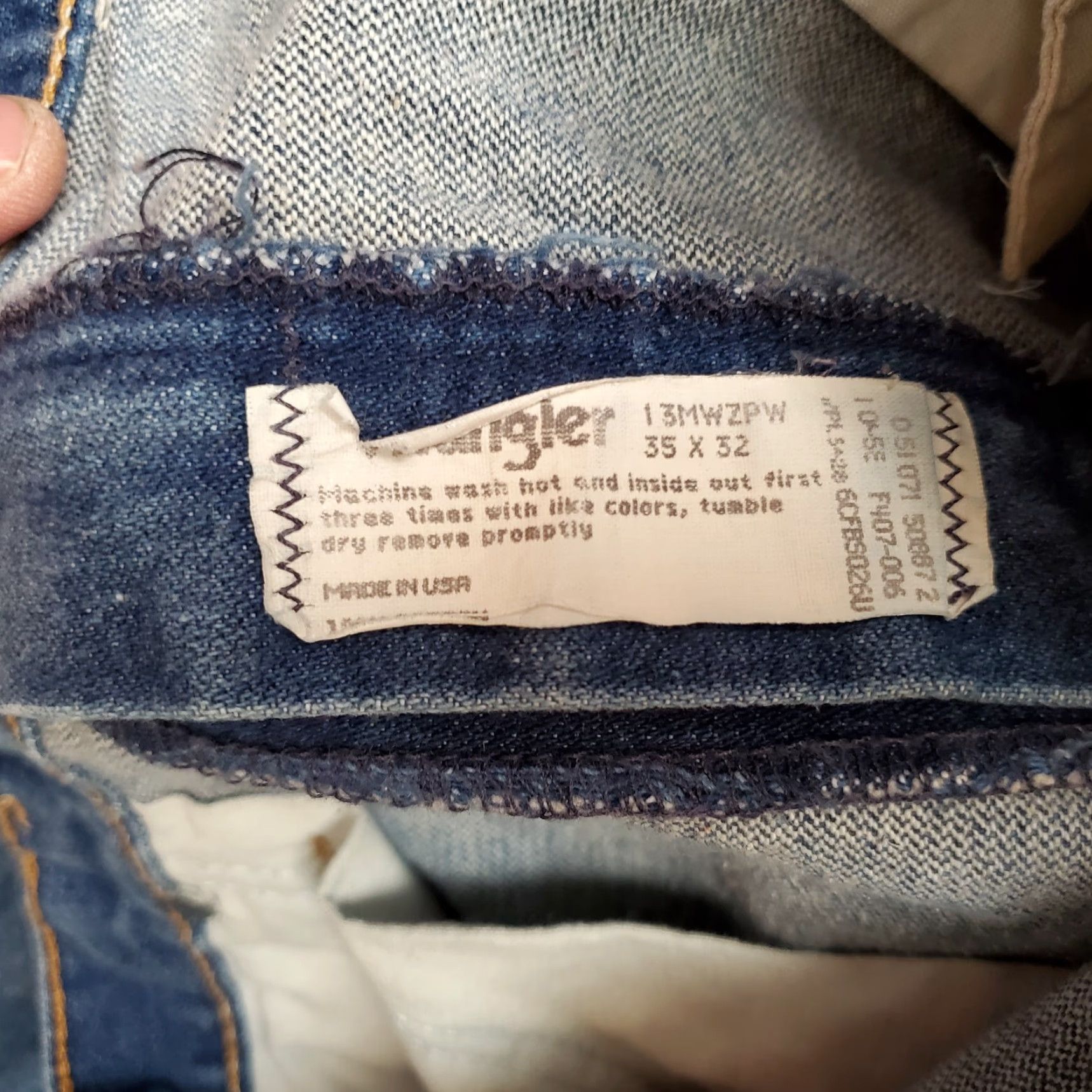 Wrangler VINTAGE Wrangler Jeans Mens 35x32 Blue Denim Cowboy Straight 100% Cotton 13MWZPW USA Cowboys Womens? Size US 35 - 5 Thumbnail