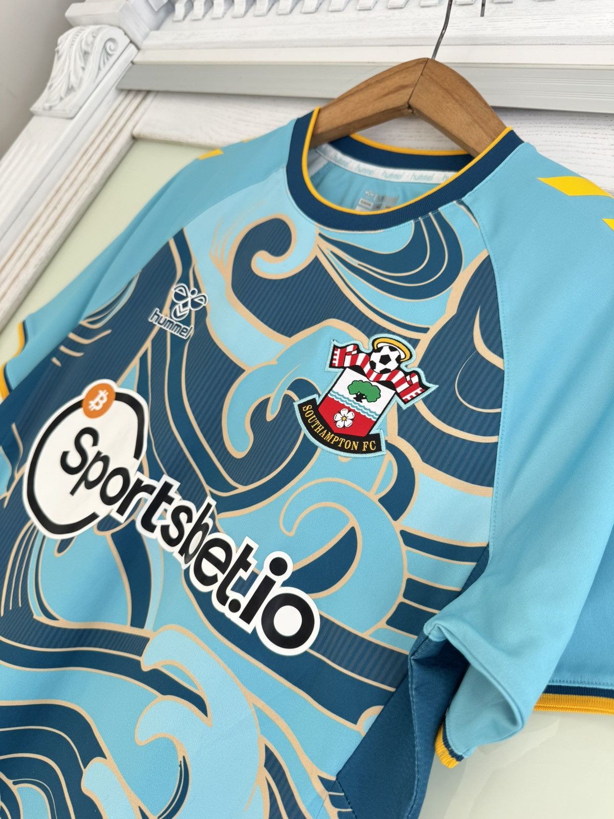 Hummel Southampton 2022-2023 Away Soccer Jersey Football Kit Shirt Size US M / EU 48-50 / 2 - 6 Thumbnail