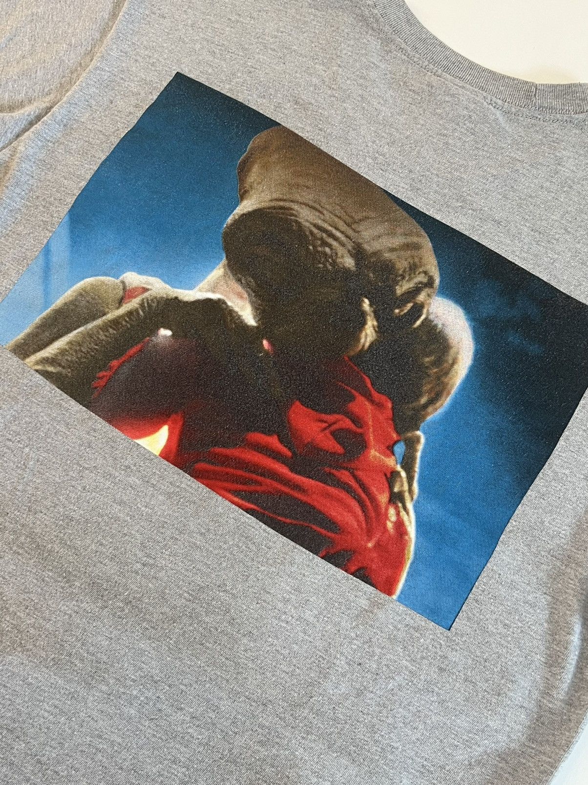 Supreme Supreme ET T Shirt Grey Size Large EXCELLENT CONDITION FW15 Size US L / EU 52-54 / 3 - 5 Thumbnail