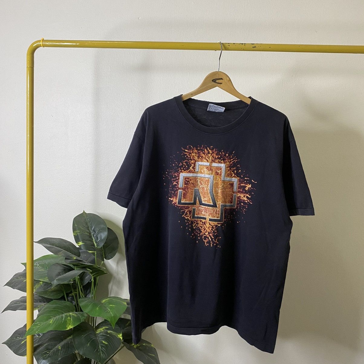 Band Tees Vintage 2000s Rammstein Lava Logo Band T Shirt Size US XL / EU 56 / 4 - 1 Thumbnail