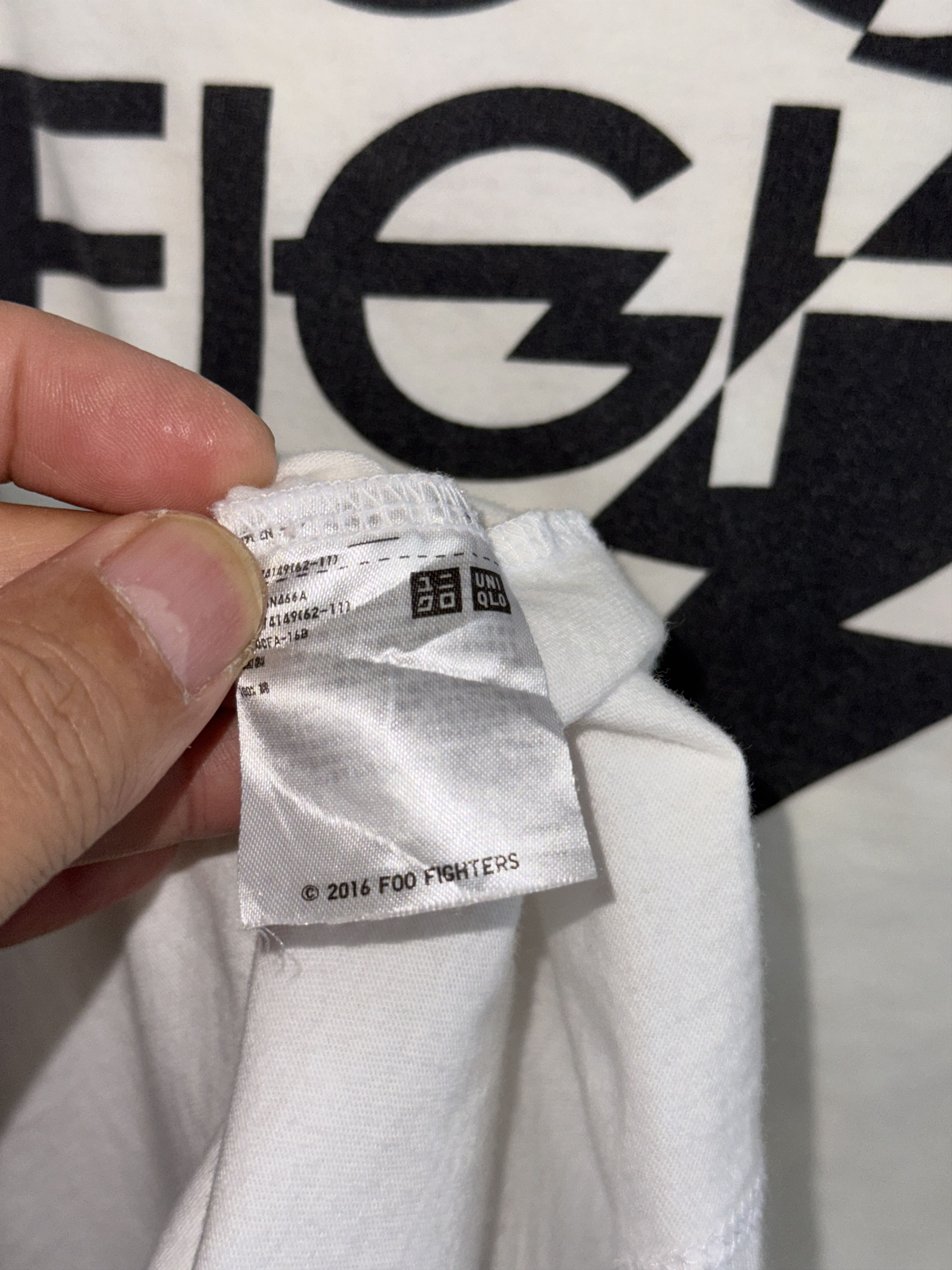 Band Tees Foo Fighters Band Uniqlo T-Shirt Size US M / EU 48-50 / 2 - 6 Thumbnail