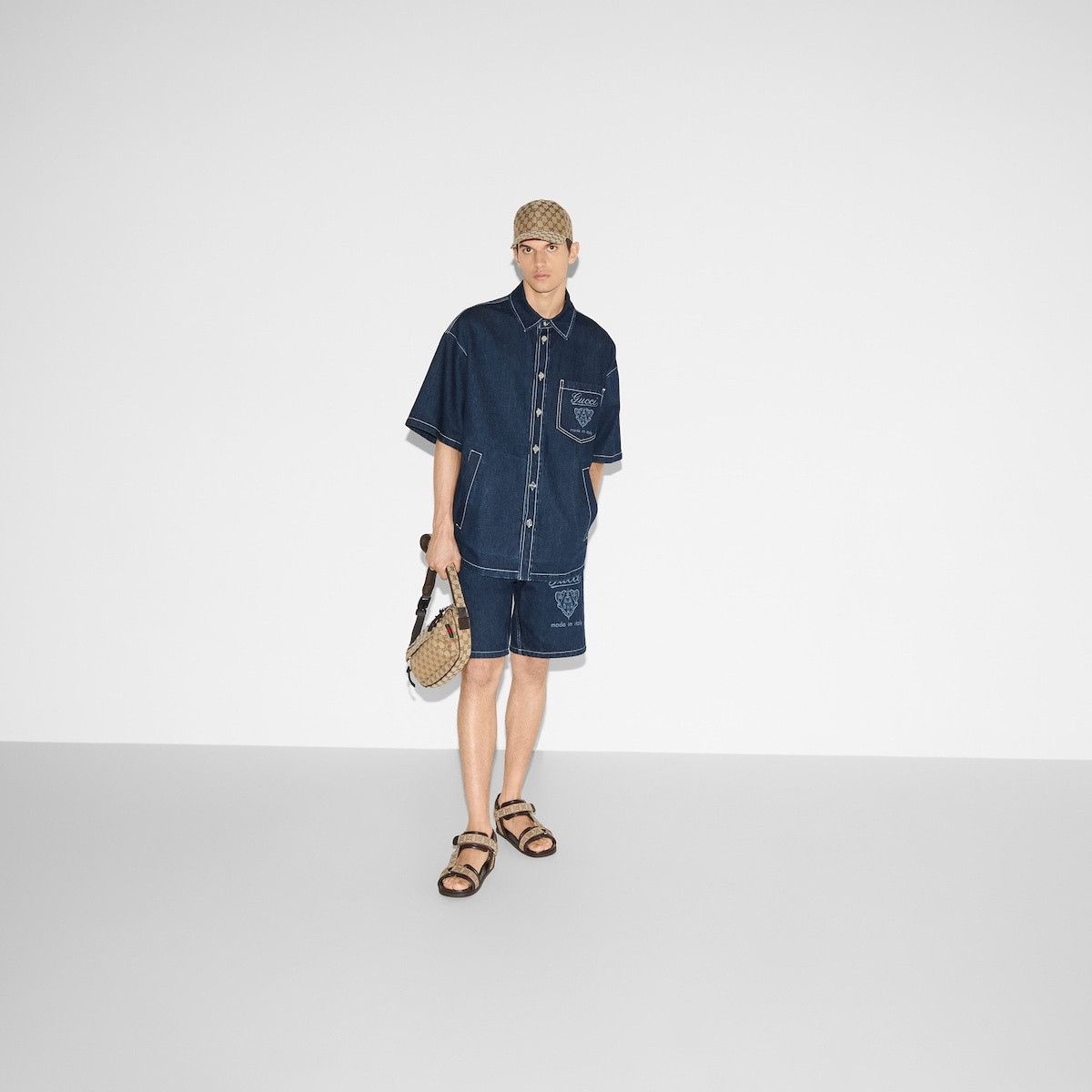 Gucci o1loc1c0226 811656 Lasered Denim Shorts in Blue Size US 34 / EU 50 - 4 Thumbnail