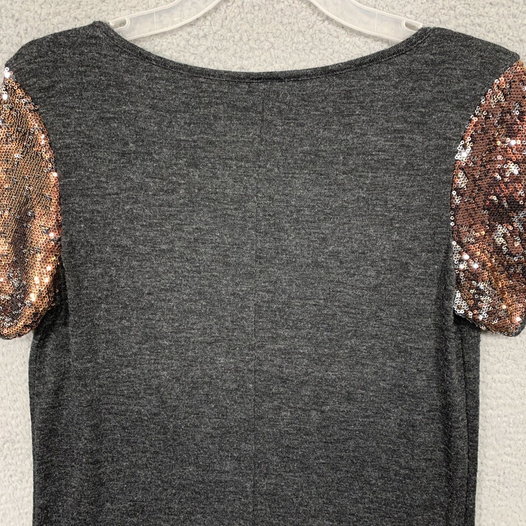 Vintage Vanilla Bay T-Shirt Women’s Size M Gray Front Pocket Bronze Sparkle Sleeves Shirt, Casual, Relaxed Fit Size M / US 6-8 / IT 42-44 - 5 Thumbnail