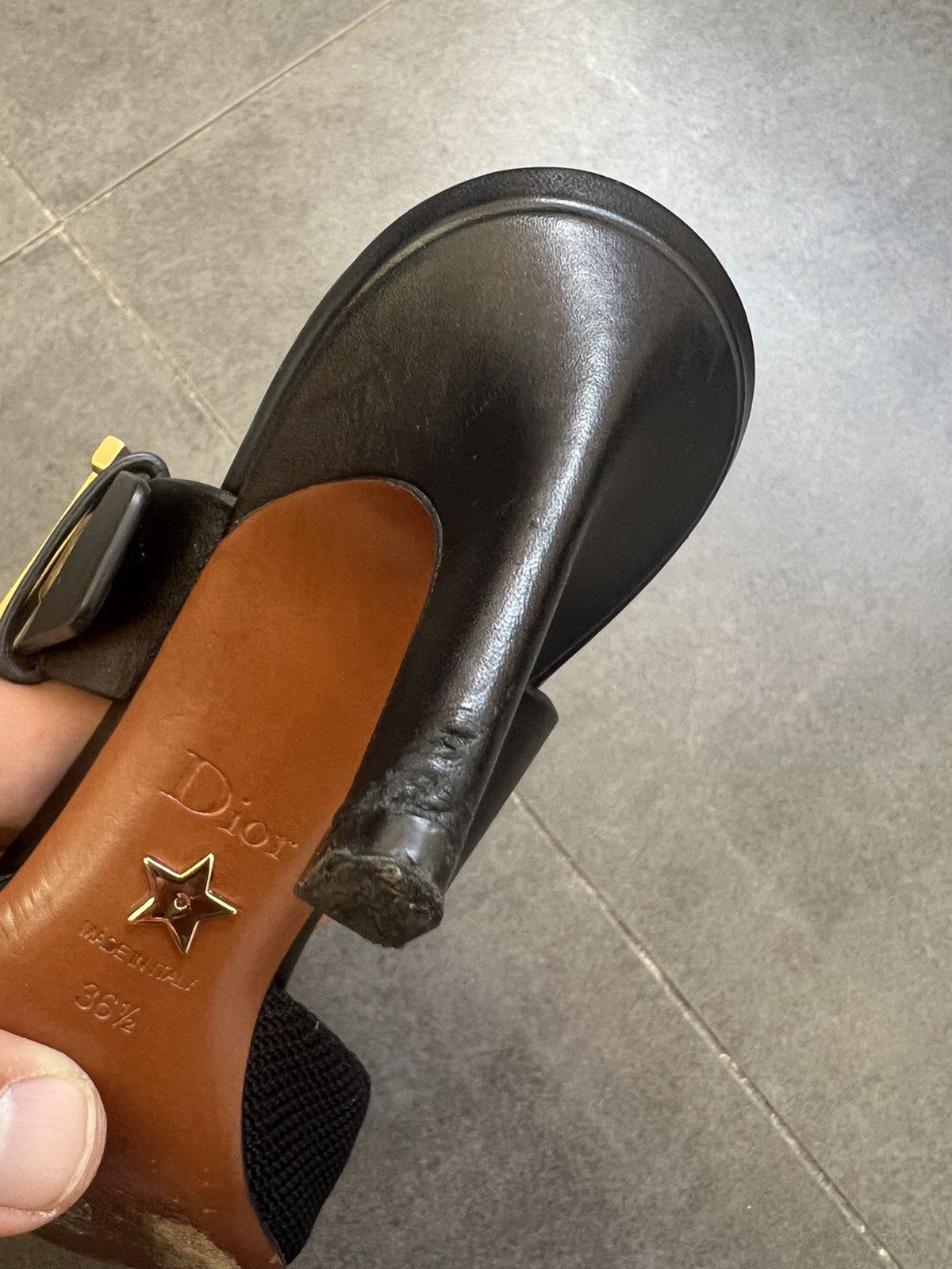 Dior Dior D logo buckle kitten heels mules sandals Size US 6.5 / IT 36.5 - 13 Thumbnail