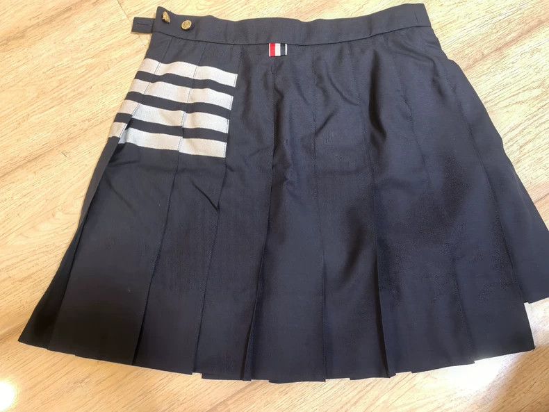 Thom Browne A hundred-and-fifty centimeter skirt