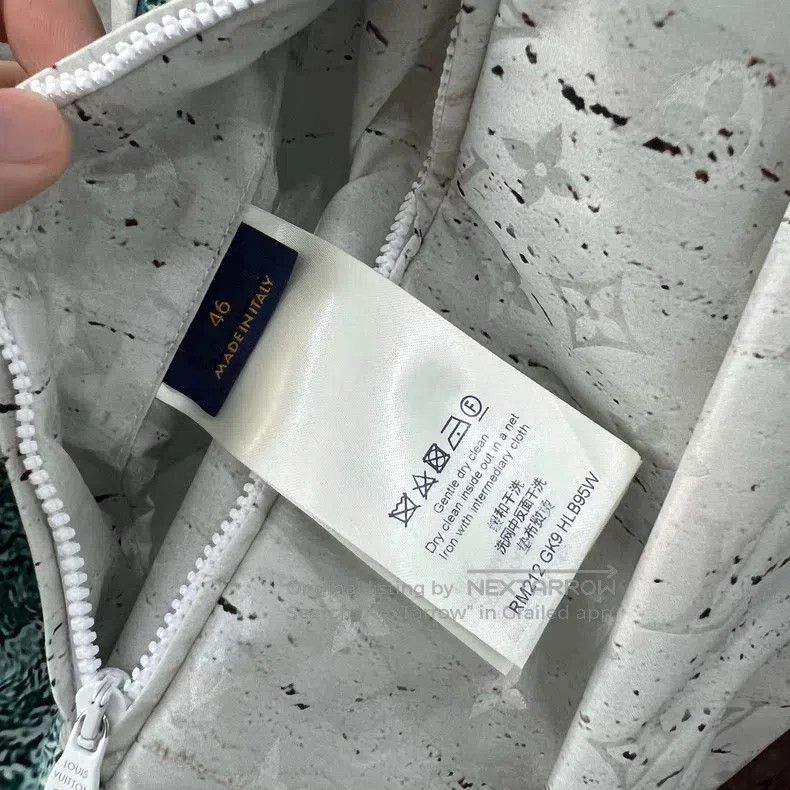 Louis Vuitton Louis Vuitton Marble full logo assault jacket Size US S / EU 44-46 / 1 - 5 Thumbnail