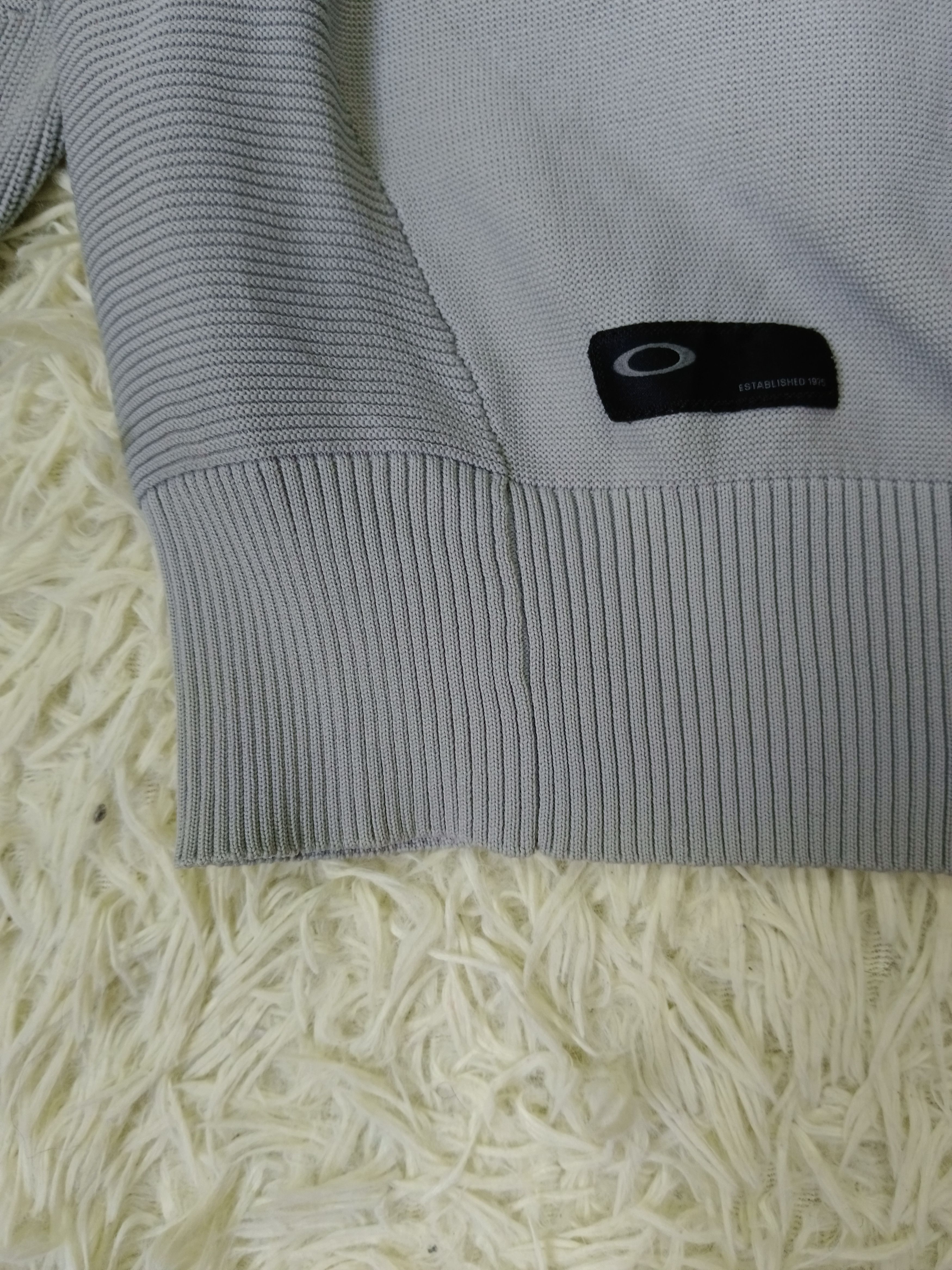 Oakley OAKLEY SWEATSHIRT Size US L / EU 52-54 / 3 - 4 Thumbnail