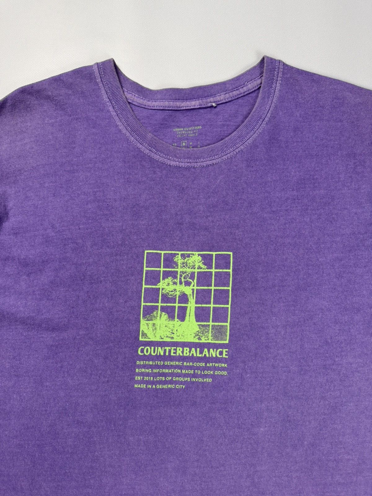 Urban Outfitters Counterbalance Crazy Y2K T-Shirt Tee Size M Size US M / EU 48-50 / 2 - 4 Thumbnail