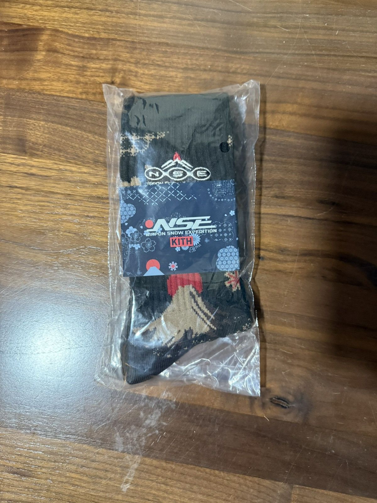 Columbia × Kith Kith x Columbia NSE Landscape Socks in “Kindling” Logo Size ONE SIZE - 3 Thumbnail