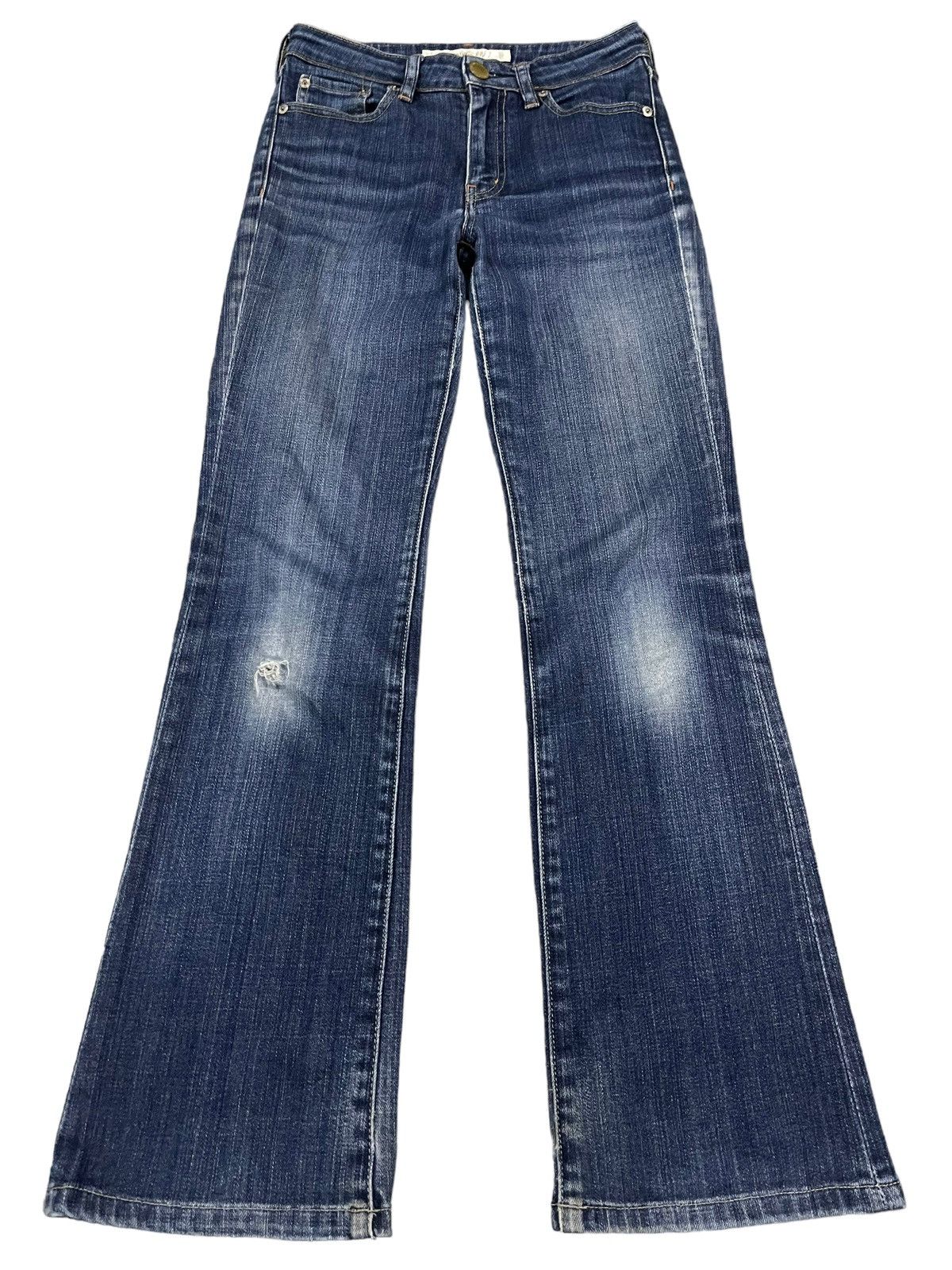 image of Jun Takahashi x Uniqlo Vintage Japanese Uniqlo Blue Wash Style Flare Jeans, Women's (Size 26)