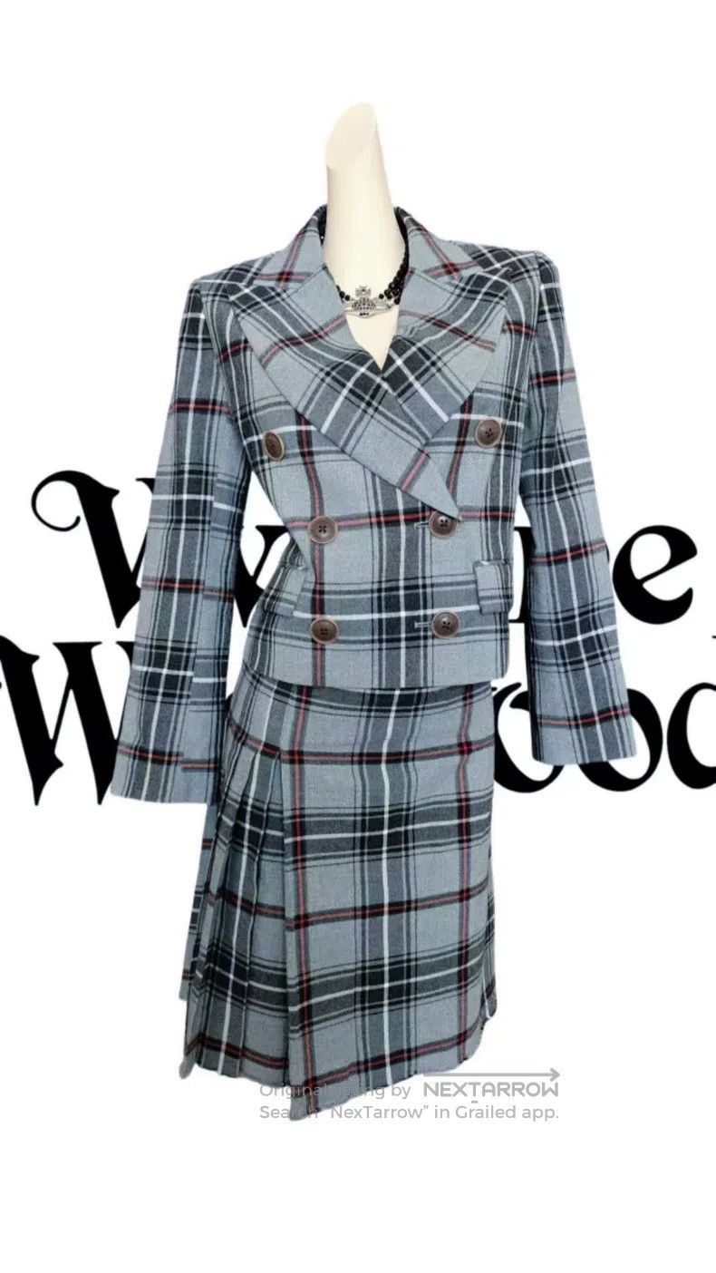 Vivienne Westwood Vivienne Westwood A pleated skirt and suit Size M / US 6-8 / IT 42-44 - 1 Thumbnail