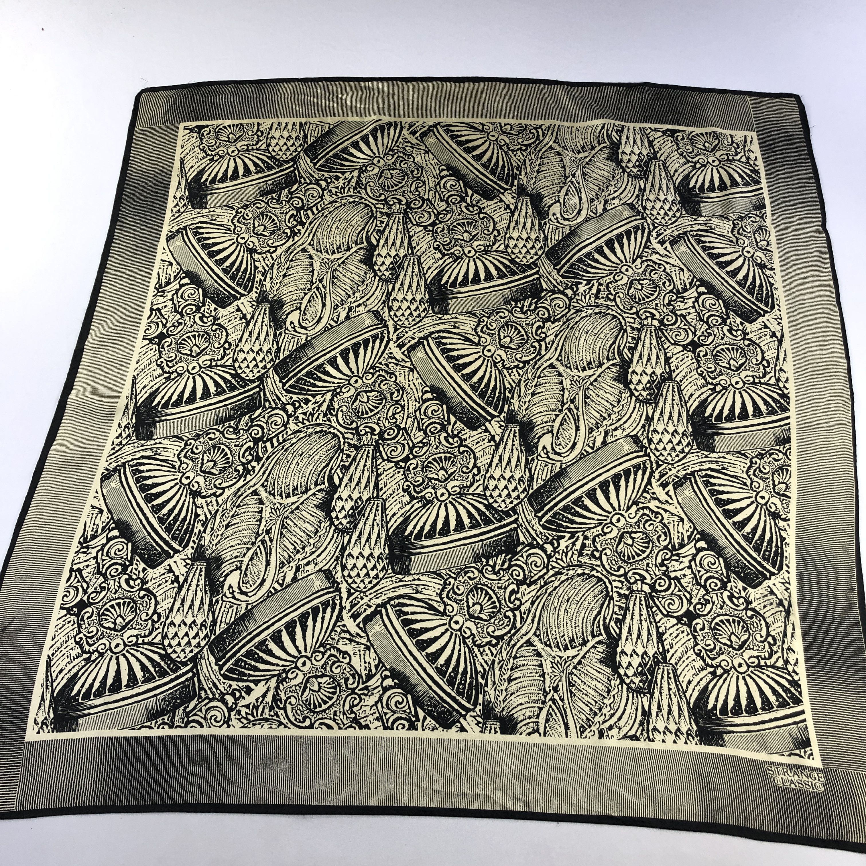 Japanese Brand Strange Classic Abstract Silk Scarf M1412 Size ONE SIZE - 2 Thumbnail