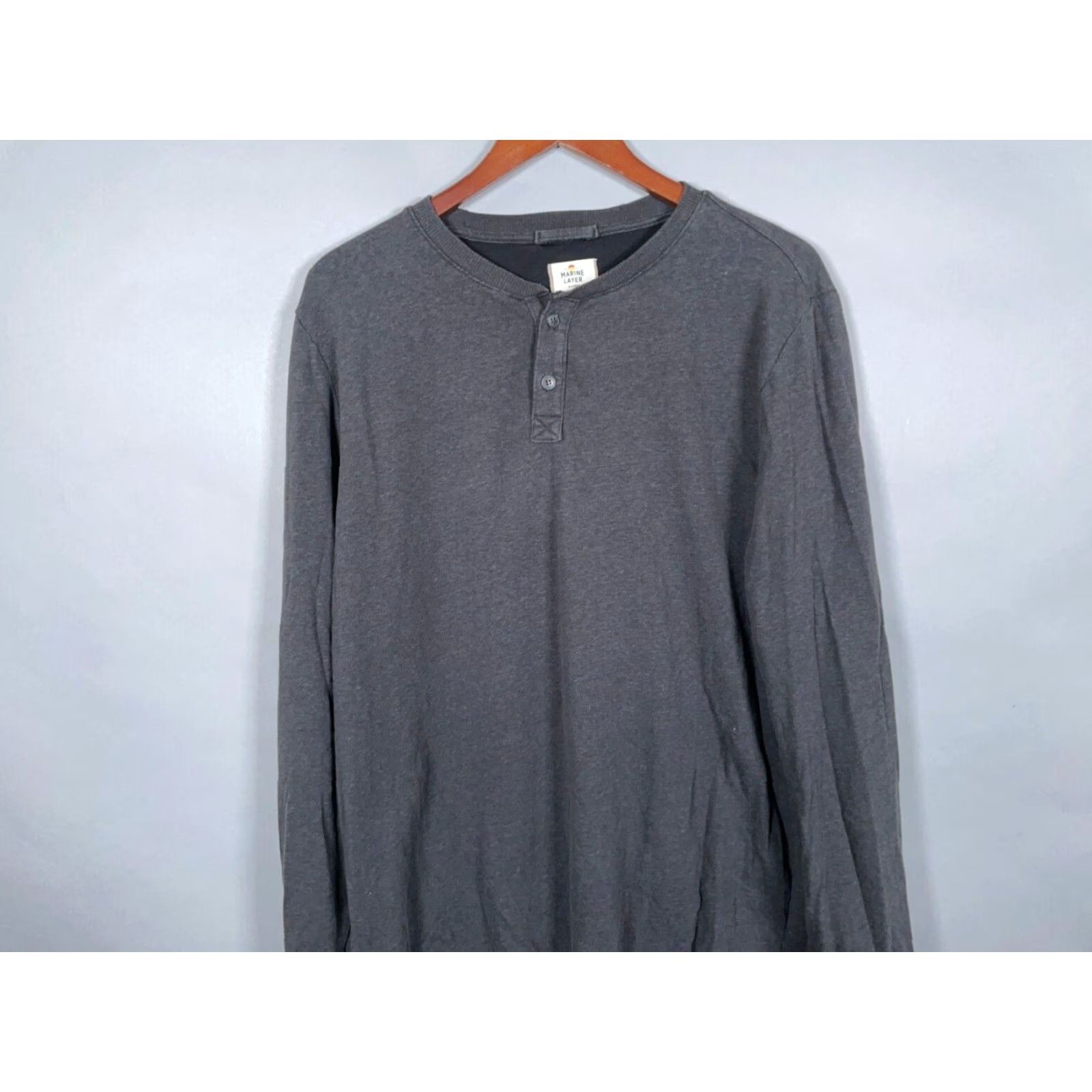 Marine Layer Marine Layer Henley Pullover Shirt Men Large Charcoal Gray Lightweight Rayon Cotton Blend - Preppy Vintage? No, not vintage. Size US L / EU 52-54 / 3 - 4 Thumbnail