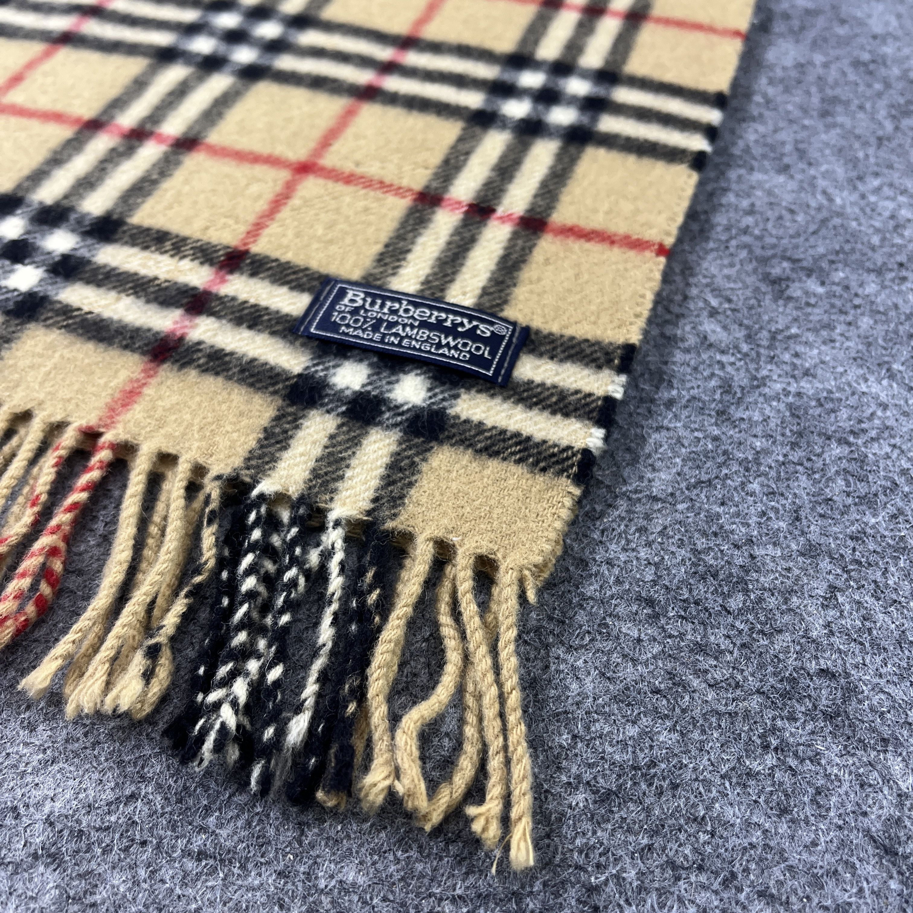 Burberry Burberry Scarf / Muffler / Neckwear Size ONE SIZE - 7 Thumbnail