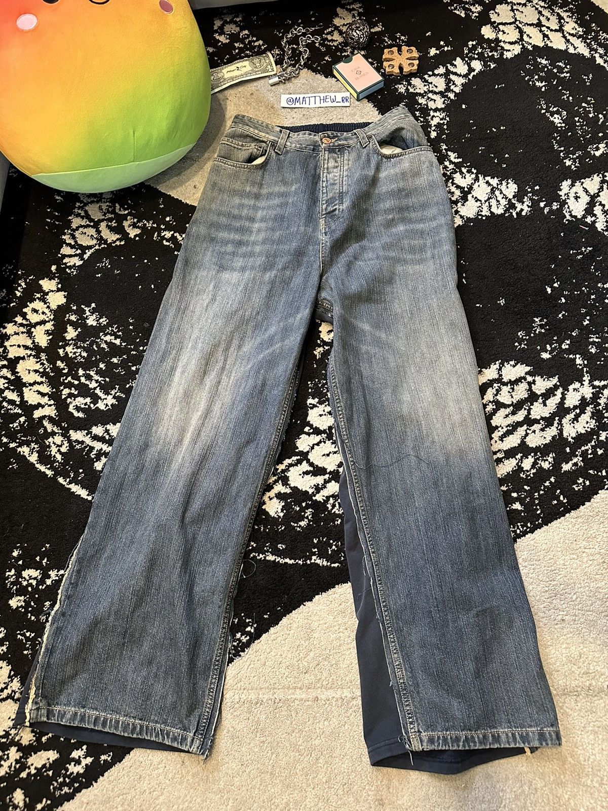 Balenciaga BALENCIAGA SS23 HYBRID DENIM NAVY SWEATPANTS Size US 32 / EU 48 - 2 Thumbnail