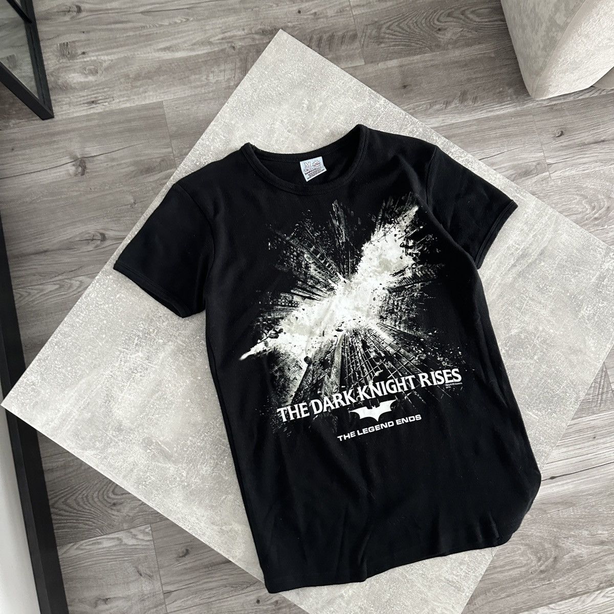 Vintage Vintage 00s The Dark Knight Rises Batman DC comics tee y2k Size US M / EU 48-50 / 2 - 3 Thumbnail