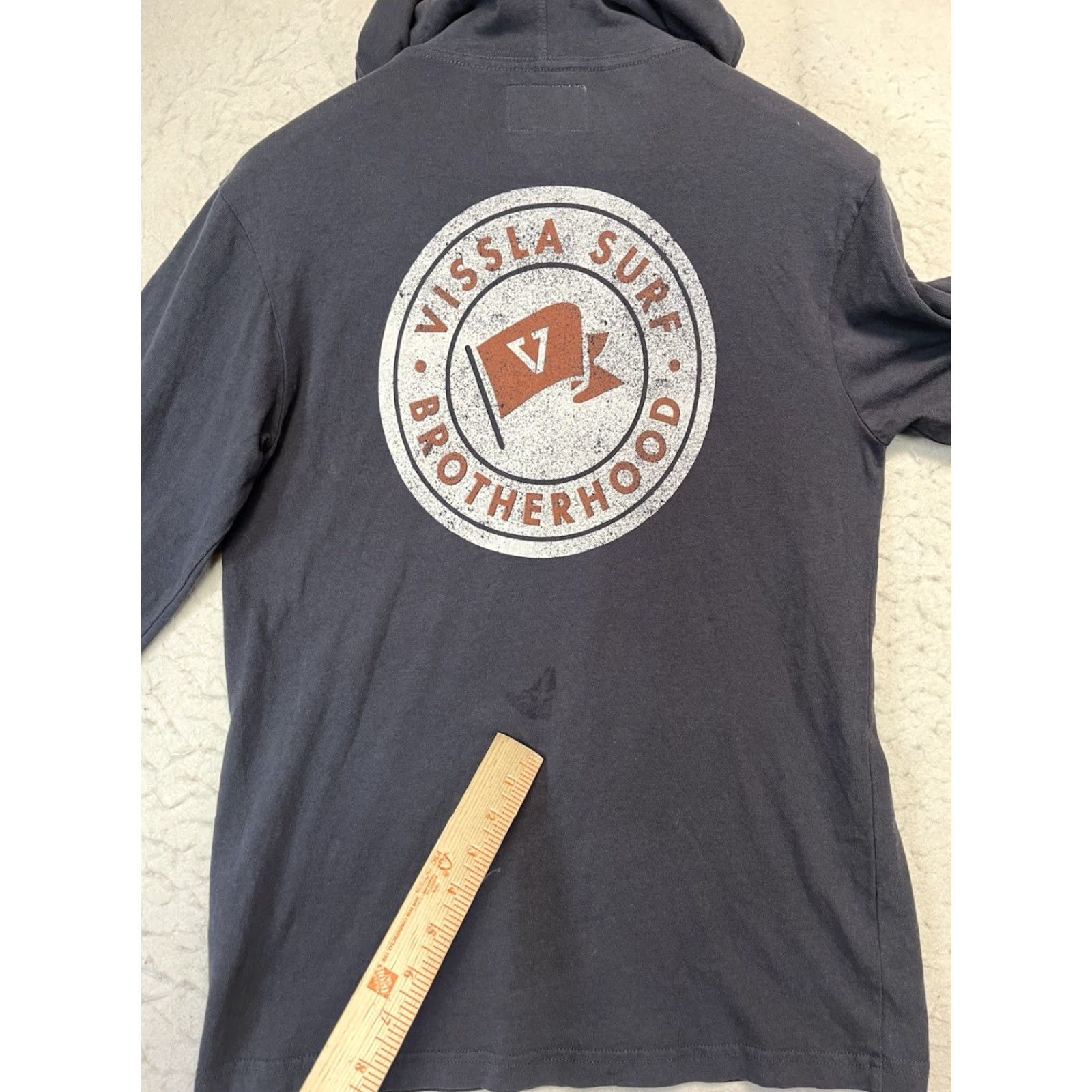 Vissla Vissla Hoodie Men Size S Gray Lightweight Pullover Knit Logo Beach Surf Pocket See Pics Size US S / EU 44-46 / 1 - 7 Thumbnail