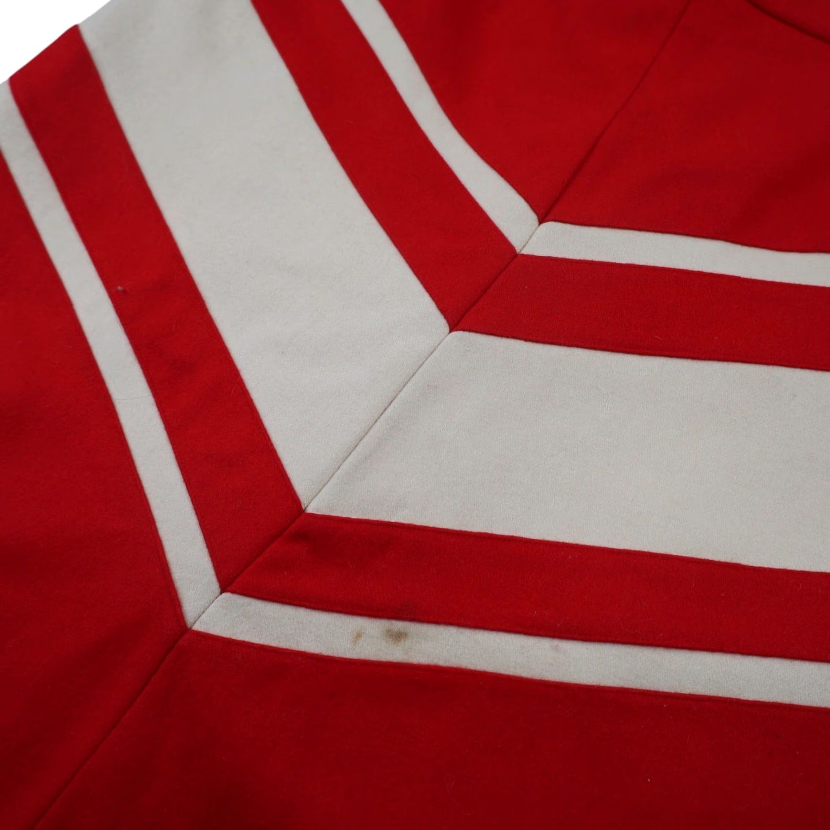 Adidas VINTAGE Adidas x Carlo Gruber Chevron Wool Skirt 32"W 23" Red Women Knee Length Size 32W Pencil Mens? Size 24" / US 00 / IT 34 - 5 Thumbnail