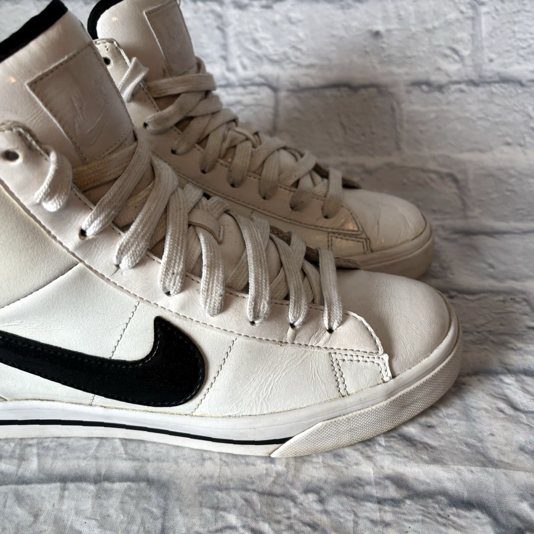 Nike Nike Blazers Sneaker High Top White Black 354697-141 Women’s 8.5 Shoes Breathable Comfort Vintage: No Size M / US 6-8 / IT 42-44 - 4 Thumbnail
