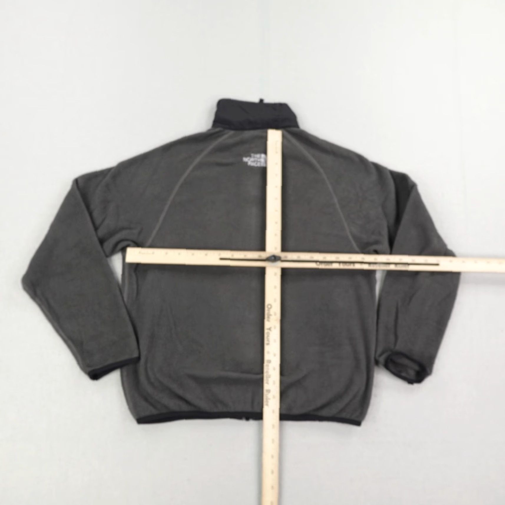 The North Face VINTAGE North Face Jacket Womens Small Gray Full Zip Up Fleece Outdoors Hiking Size S / US 4 / IT 40 - 4 Thumbnail