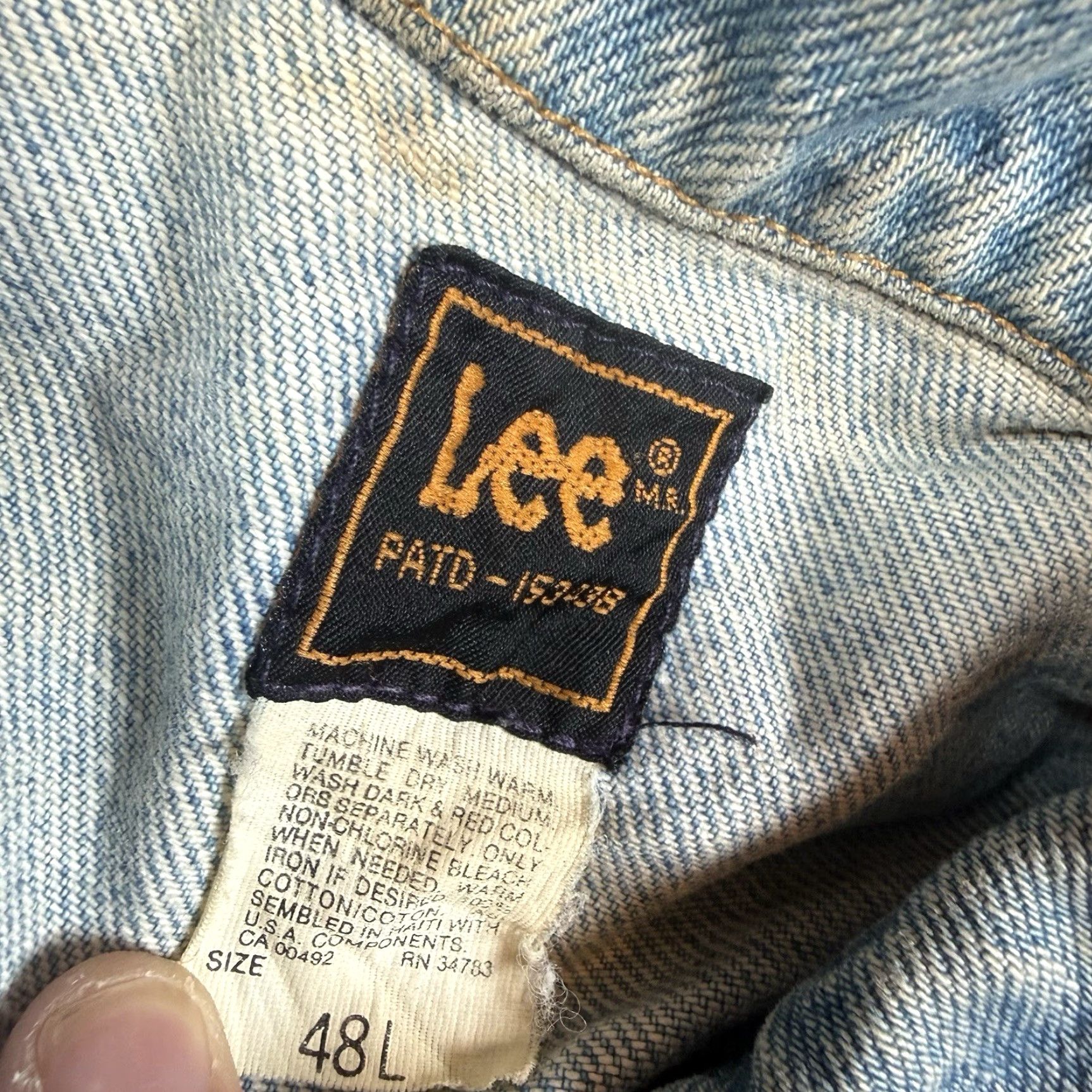Lee VINTAGE Lee Rider Denim Jacket Mens 48L Blue Biker Trucker Light Jacket Denim Blue Mens 48L Biker Lee Rider VTG Size US M / EU 48-50 / 2 - 7 Thumbnail