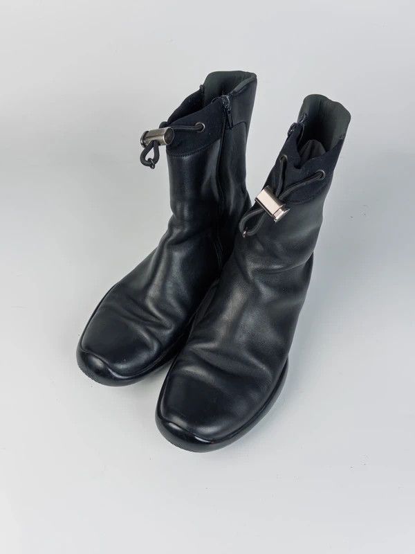 Prada 90s Prada Sport vibram sole black leather boots Vintage Size US 7 / IT 37 - 2 Thumbnail
