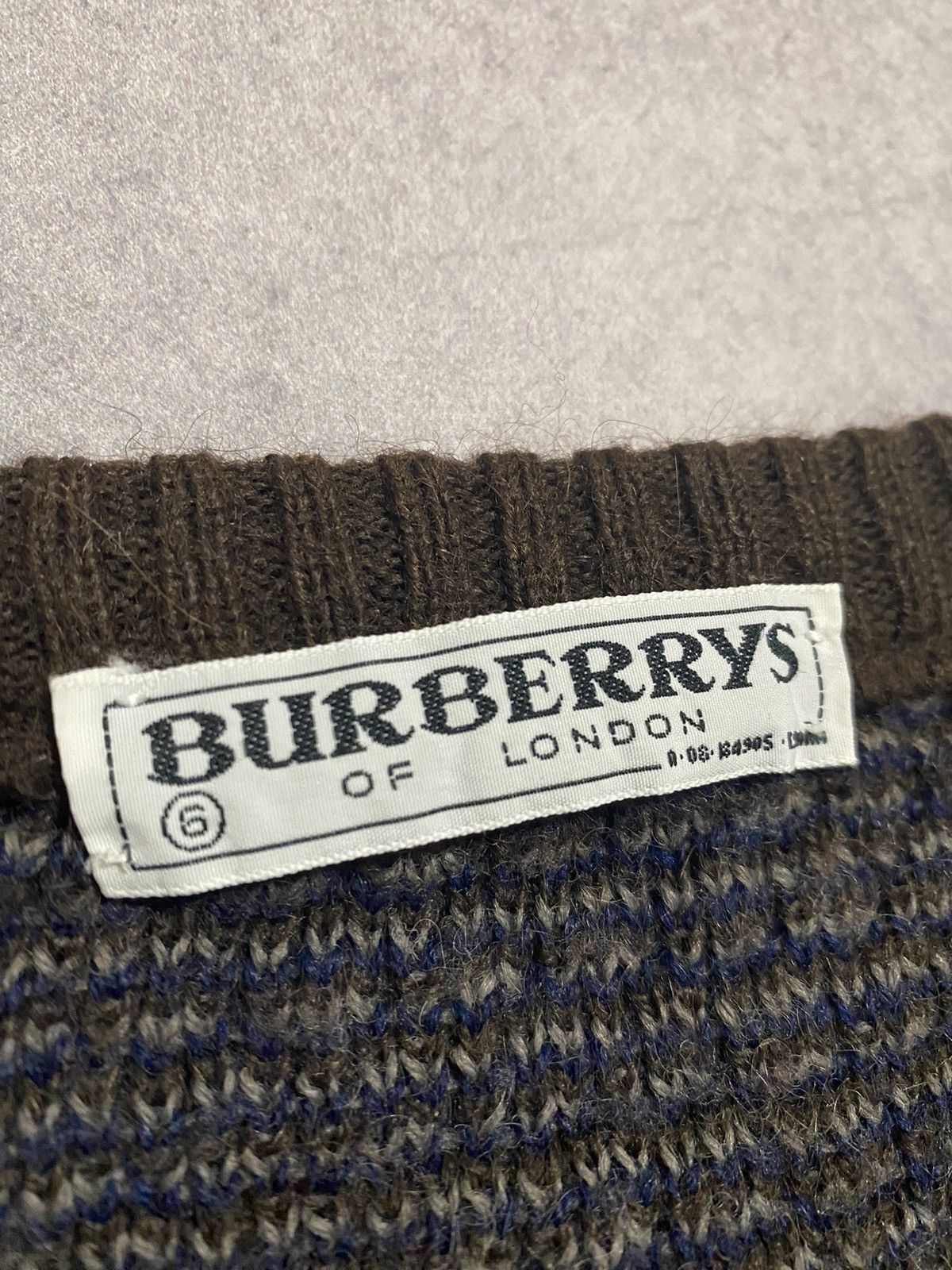 Burberry × Vintage Vintage 90’s Burberrys Wool Sweater Made in Spain Size US L / EU 52-54 / 3 - 6 Thumbnail