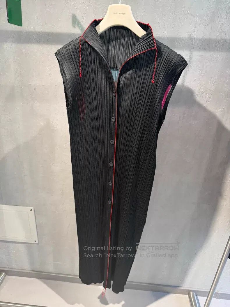 Issey Miyake Issey Miyake Black Vest Size L / US 10 / IT 46 - 1 Thumbnail